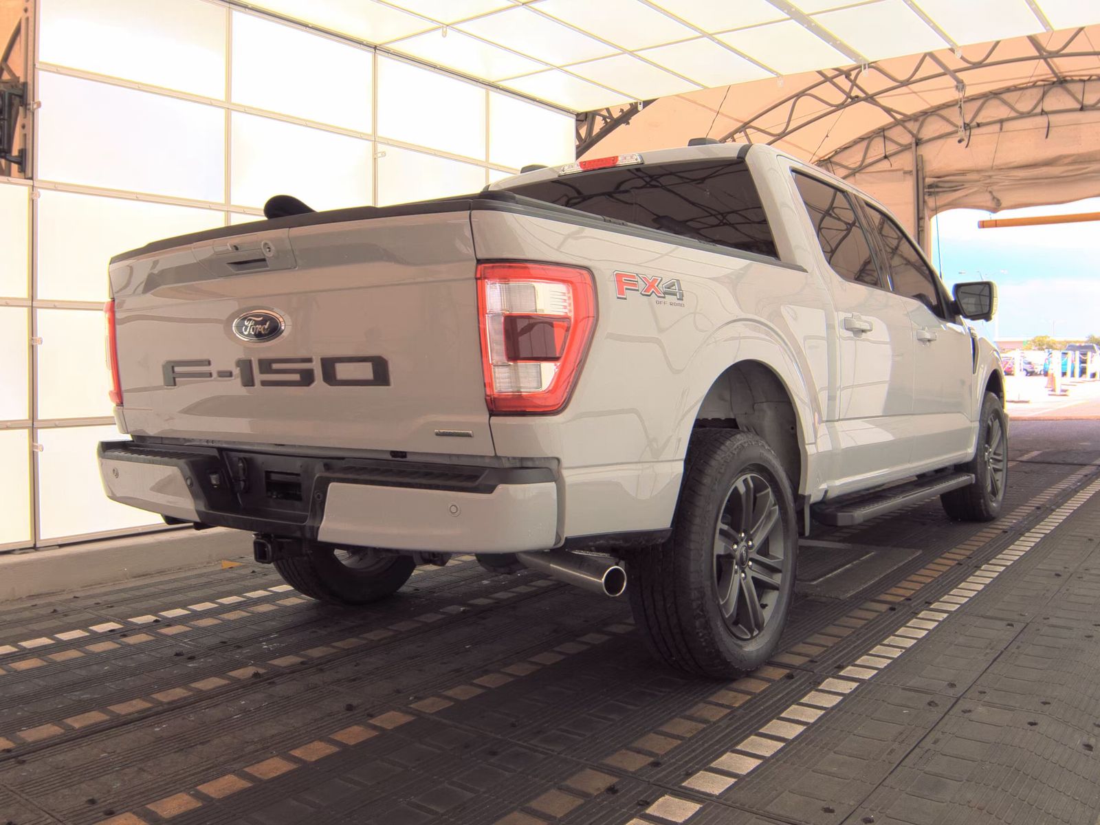 2023 Ford F-150 Lariat AWD