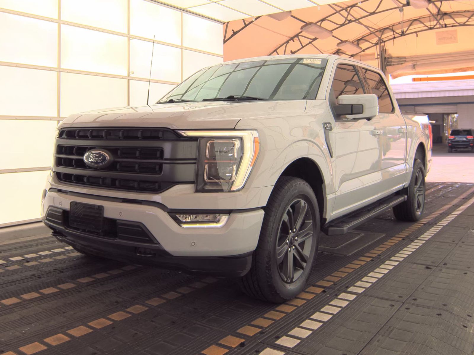 2023 Ford F-150 Lariat AWD