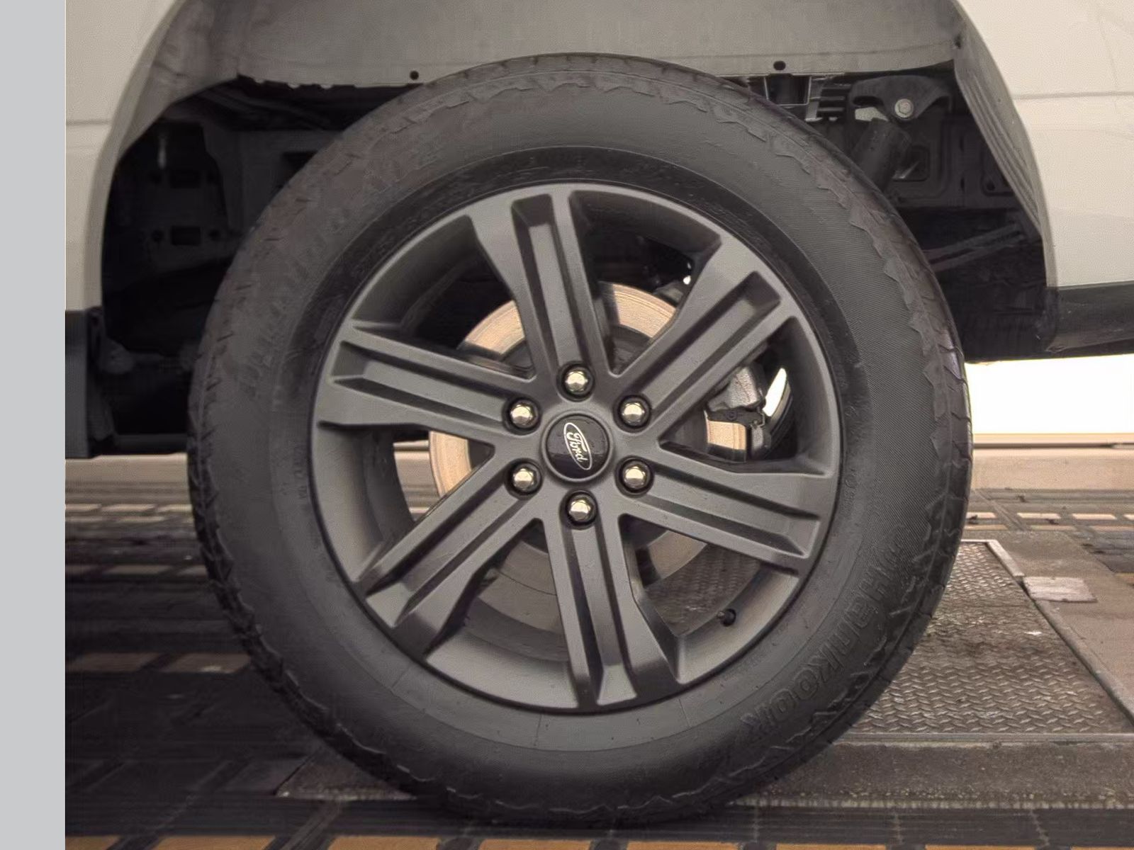 2023 Ford F-150 Lariat AWD