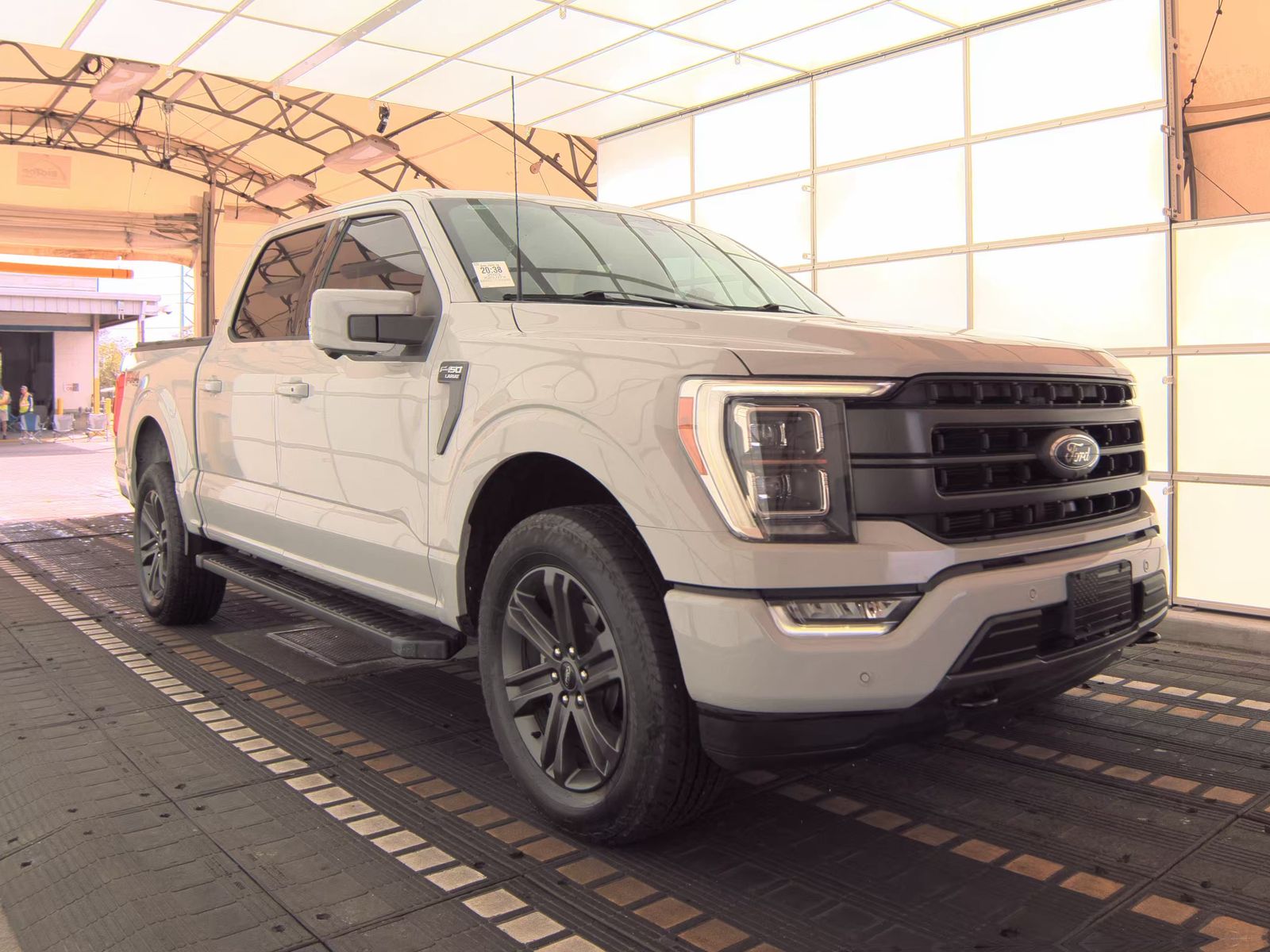 2023 Ford F-150 Lariat AWD