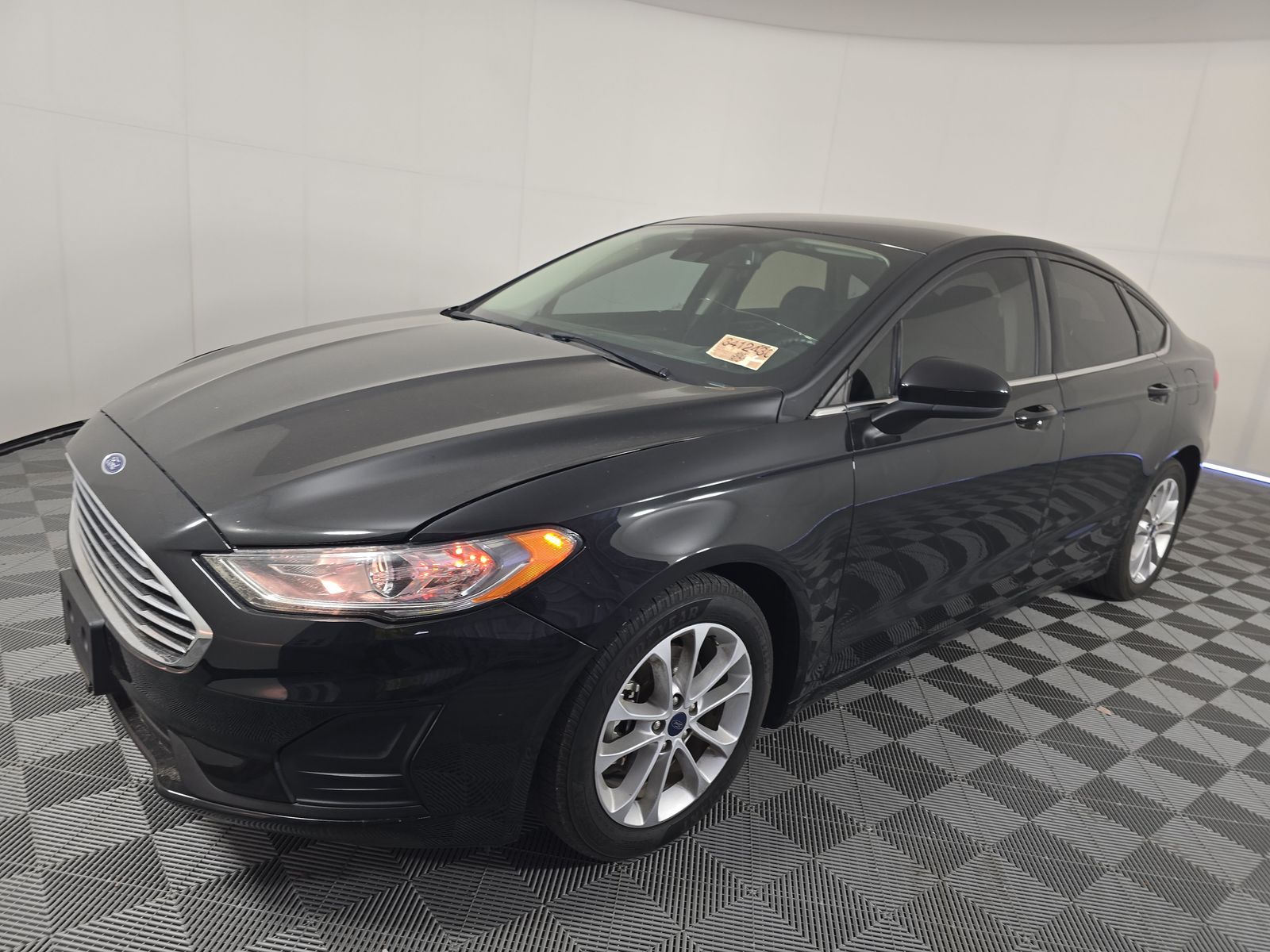 2020 Ford Fusion SE FWD