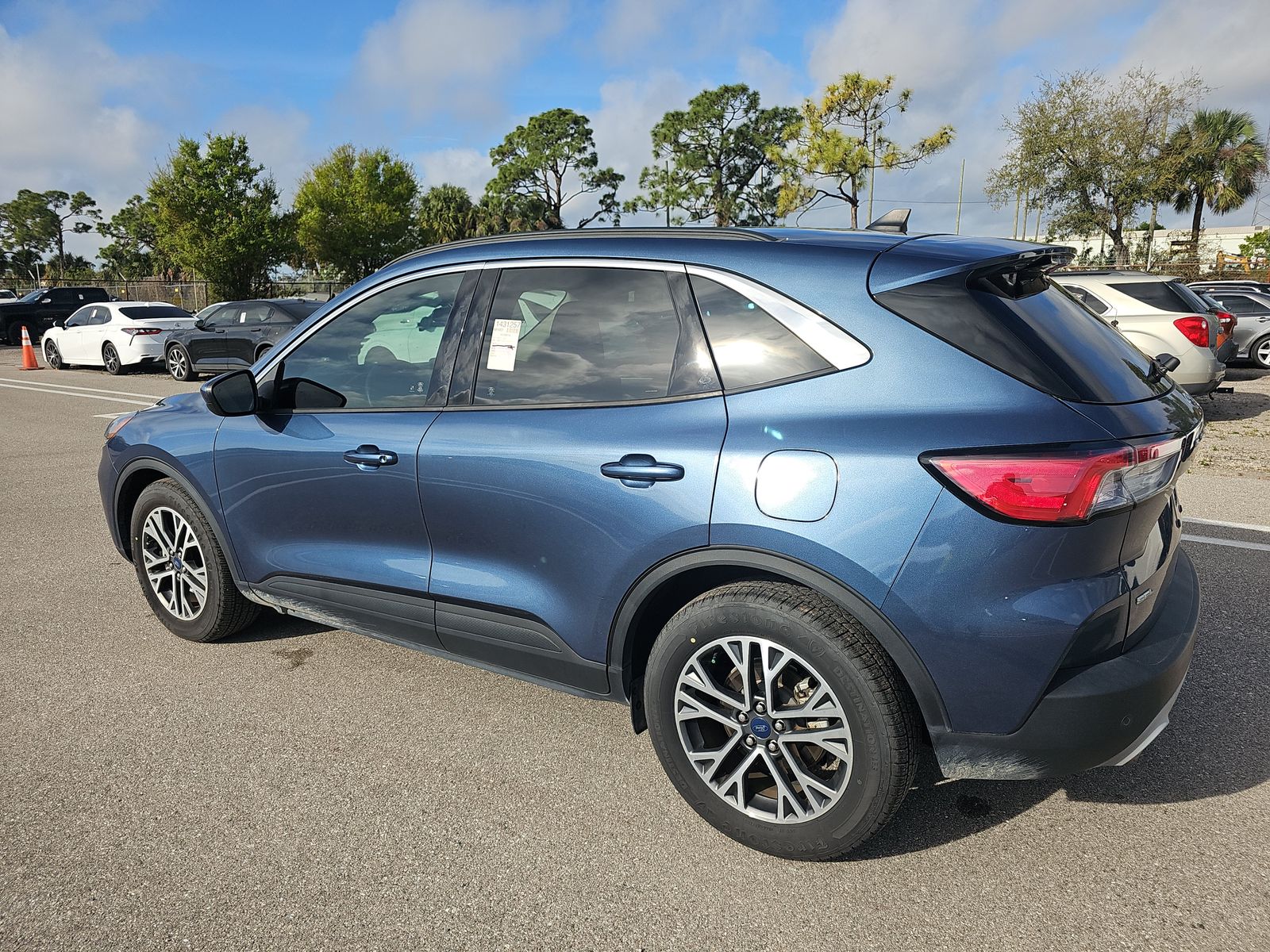 2020 Ford Escape SEL FWD