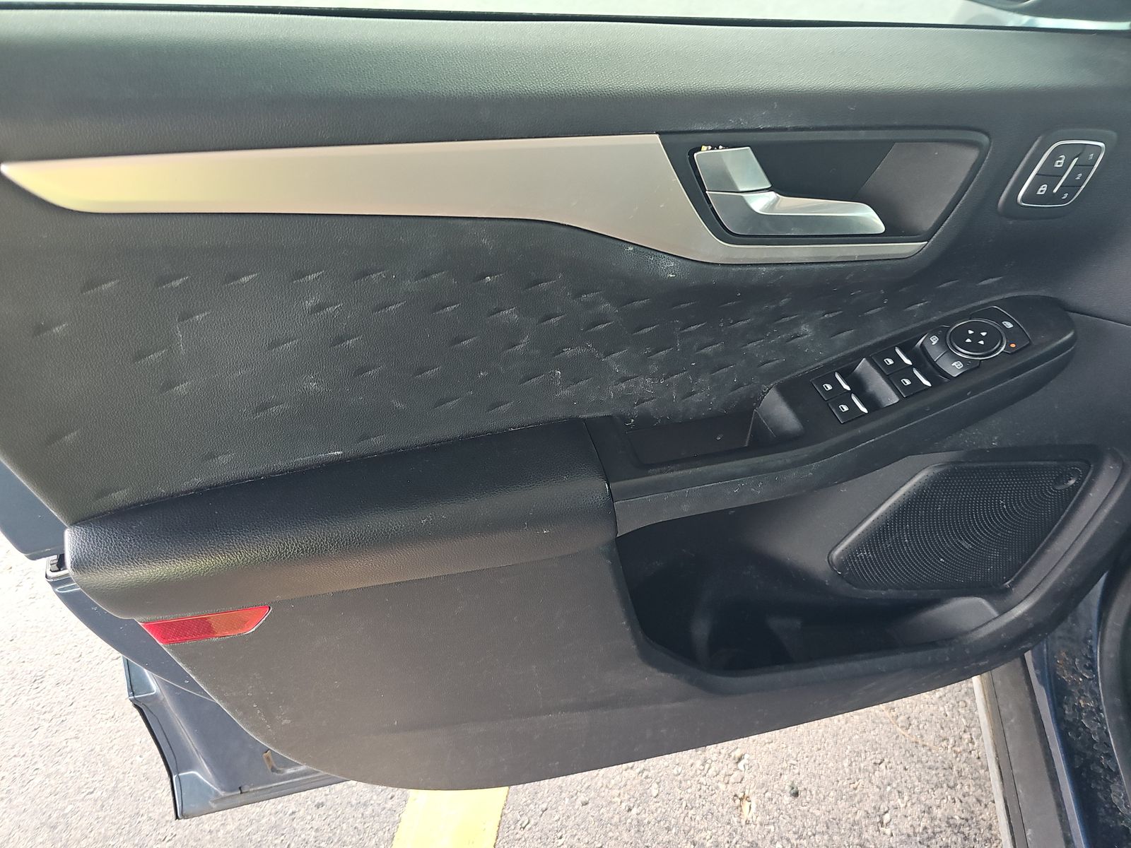 2020 Ford Escape SEL FWD