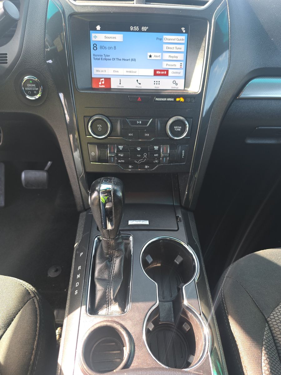 2019 Ford Explorer XLT FWD