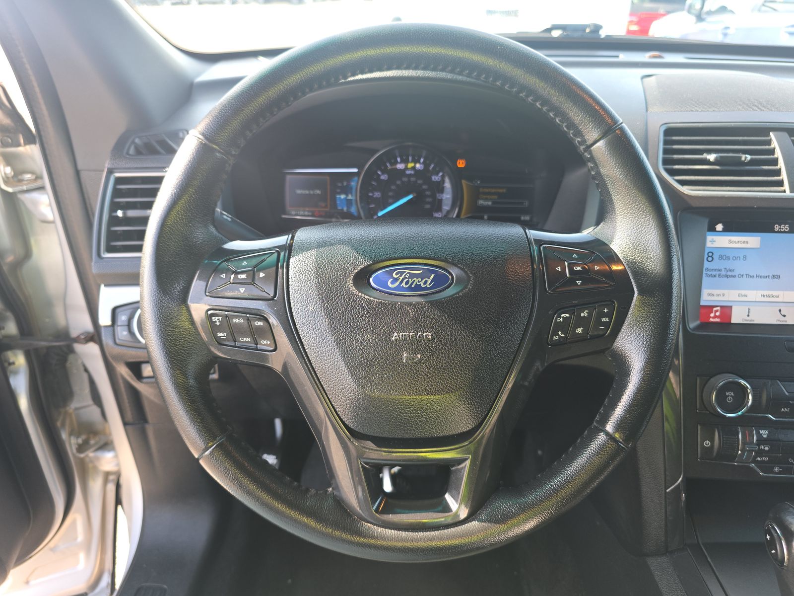 2019 Ford Explorer XLT FWD