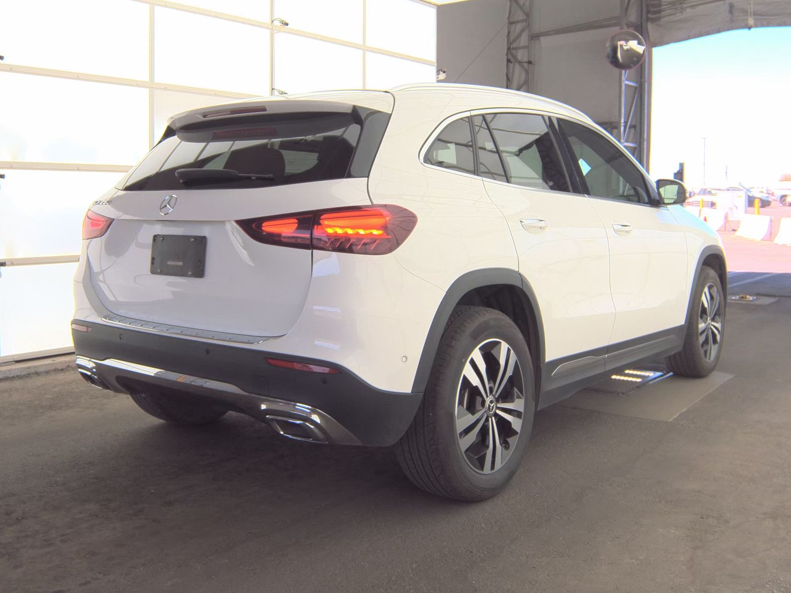 MERCEDES-BENZ GLA-CLASS - 6