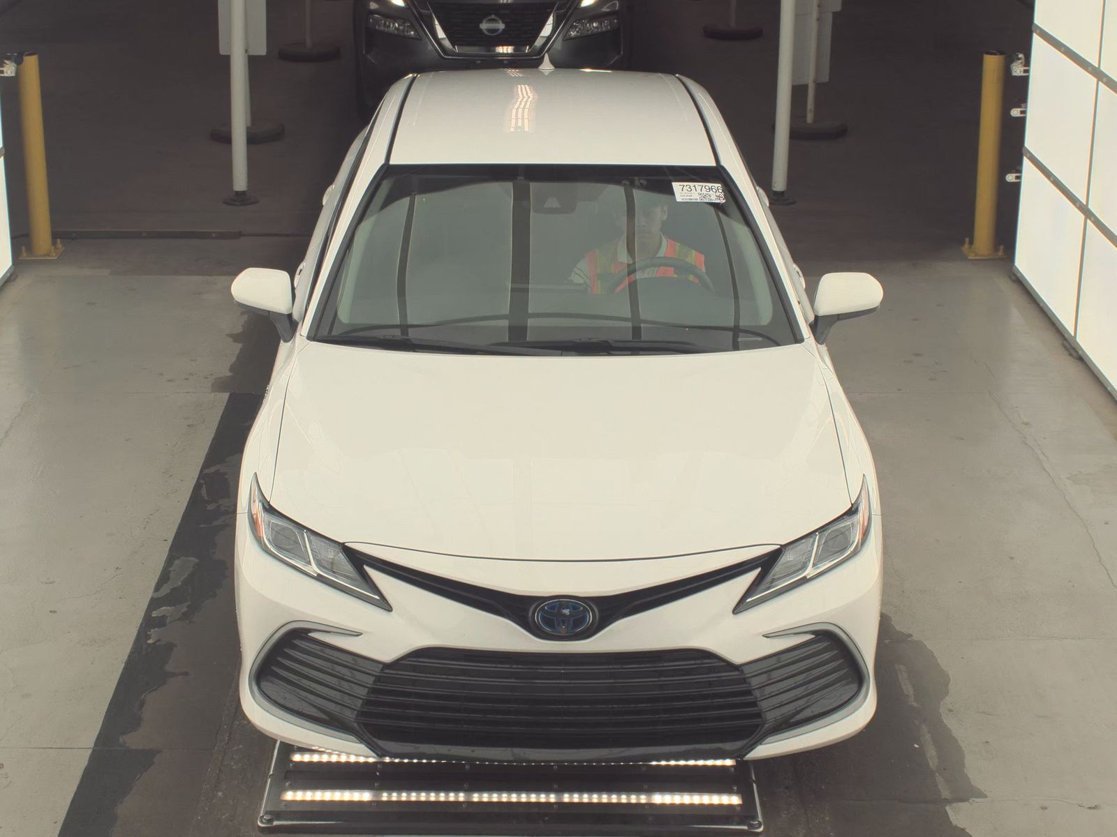 2021 Toyota Camry Hybrid LE FWD