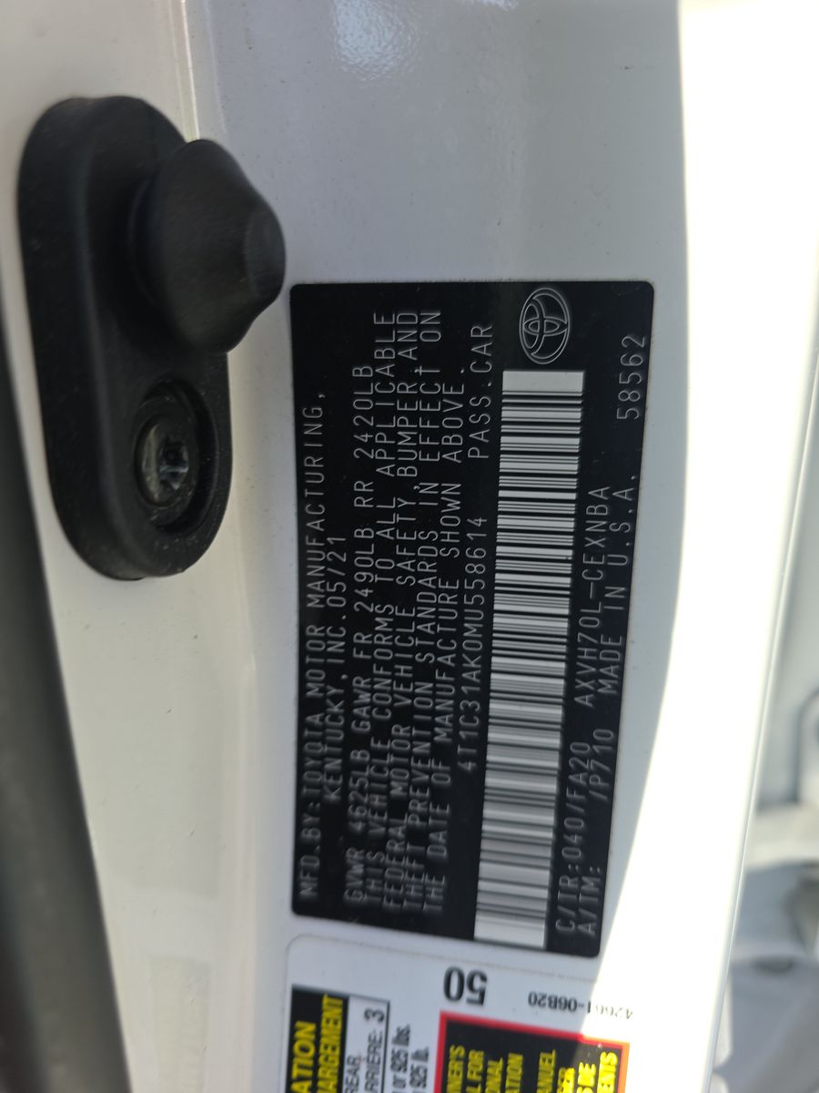 2021 Toyota Camry Hybrid LE FWD