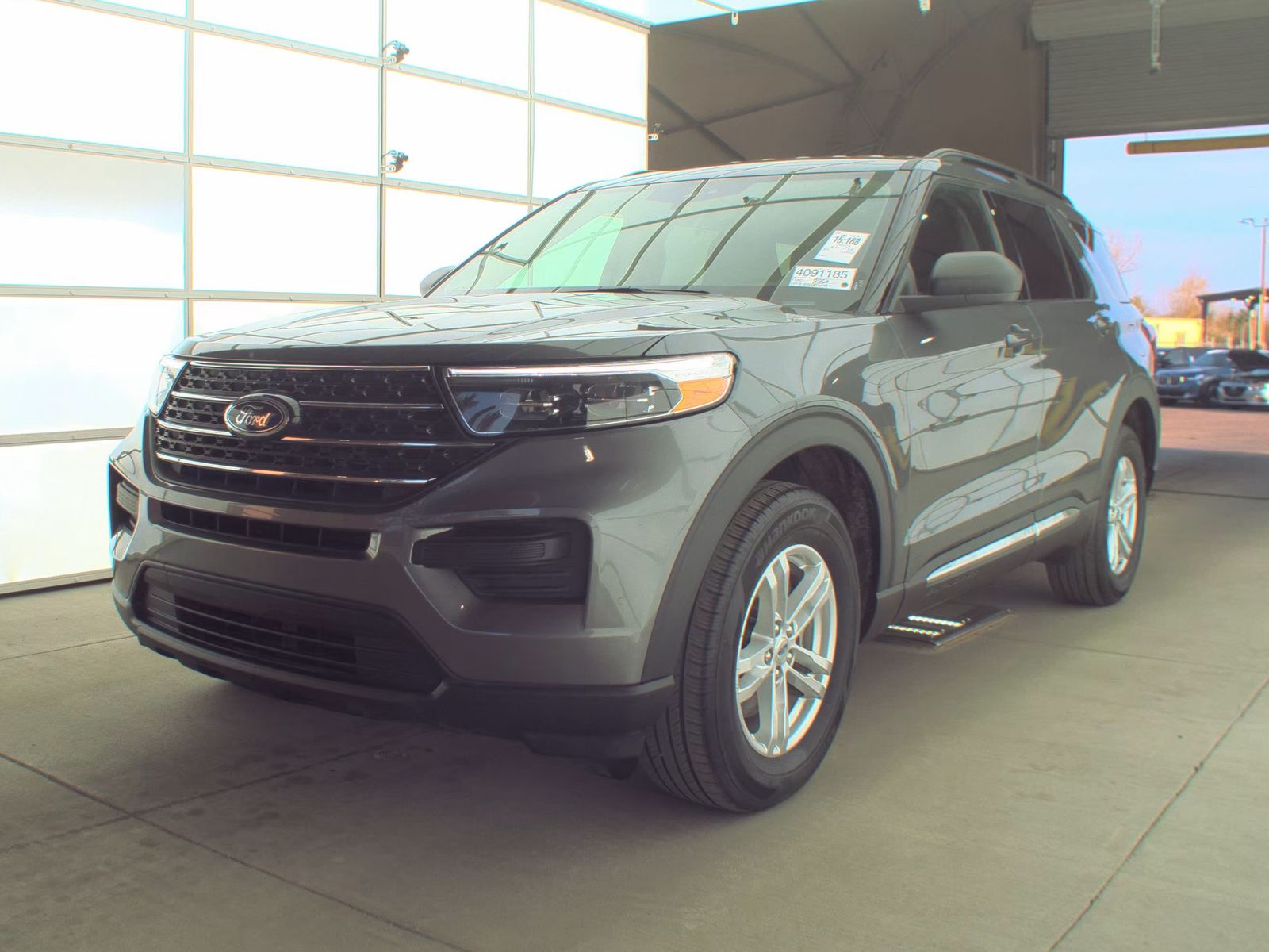 2023 Ford Explorer XLT AWD