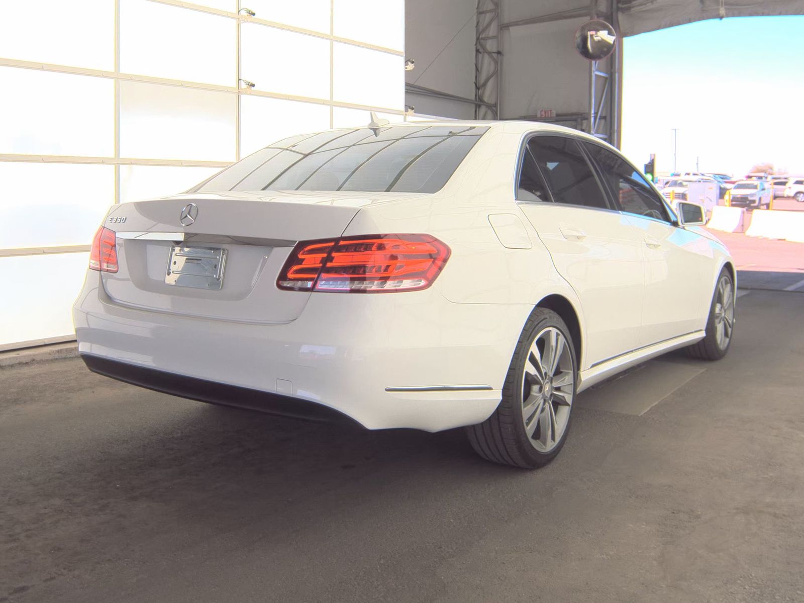 MERCEDES-BENZ E-CLASS - 6