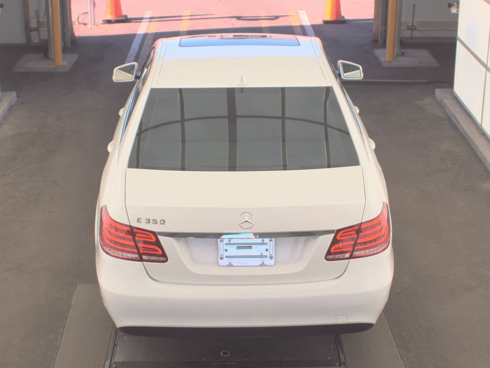 MERCEDES-BENZ E-CLASS - 7