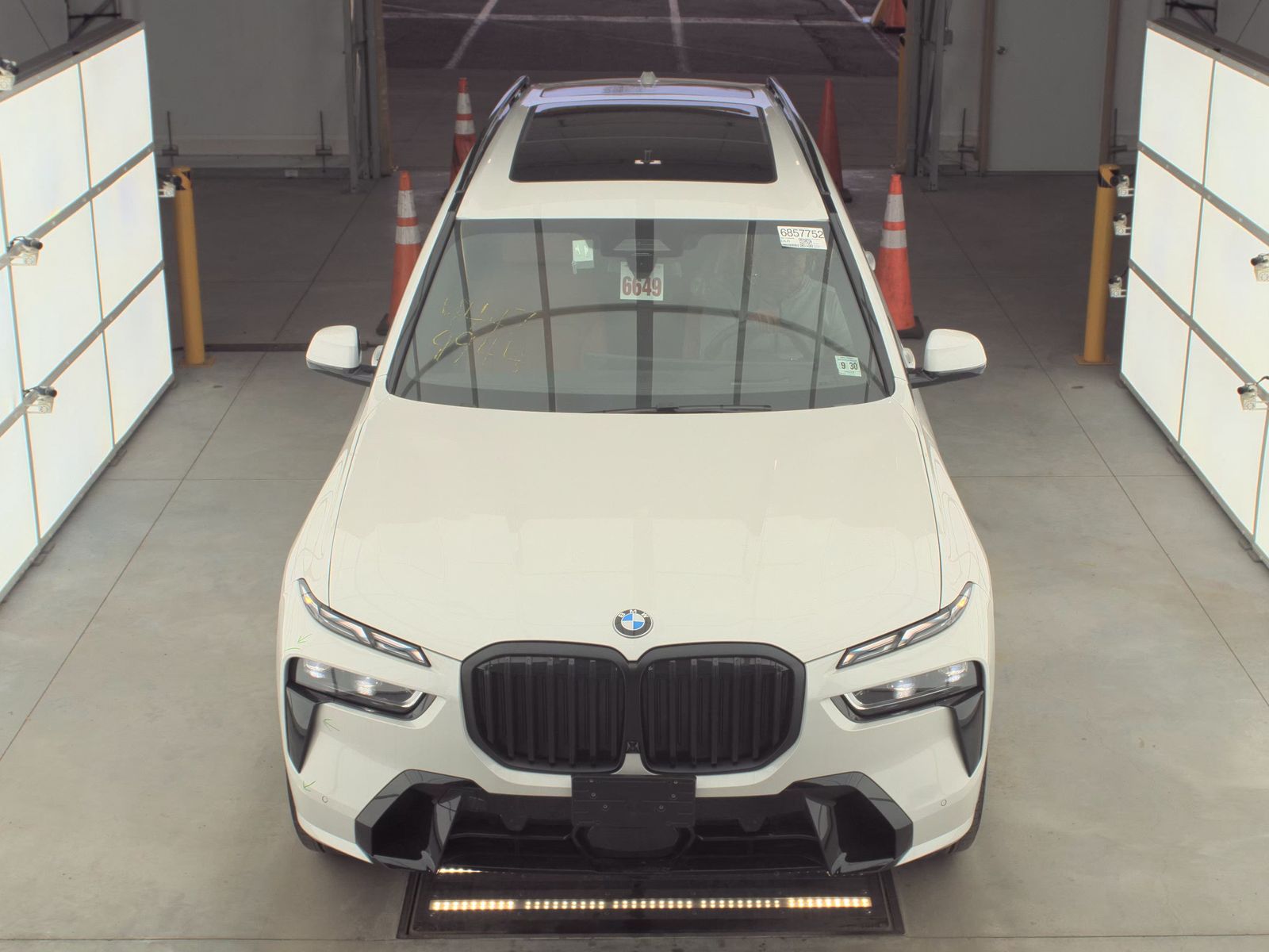 2026 BMW X7 xDrive40i AWD