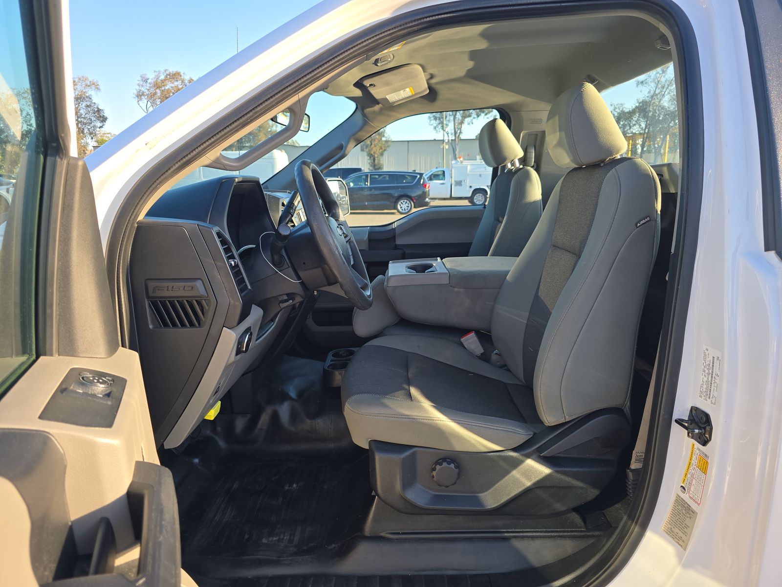 FORD F-150 - 8