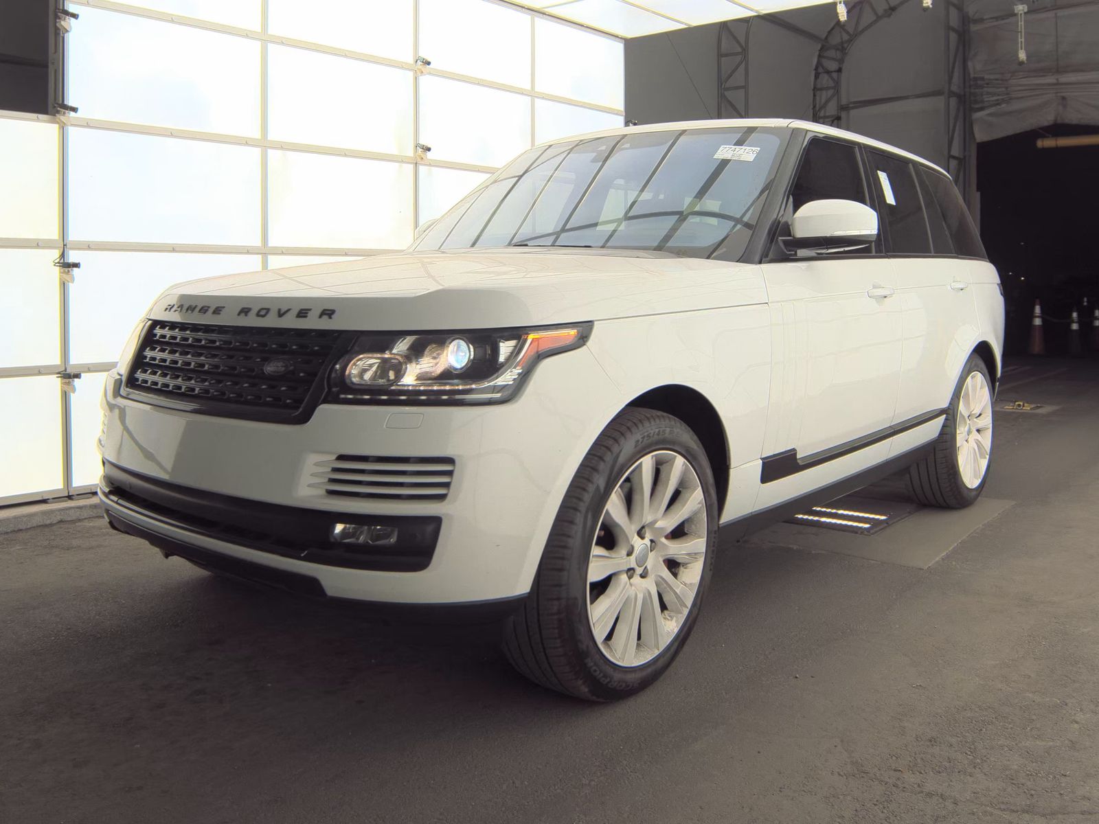 LAND ROVER RANGE ROVER - 1