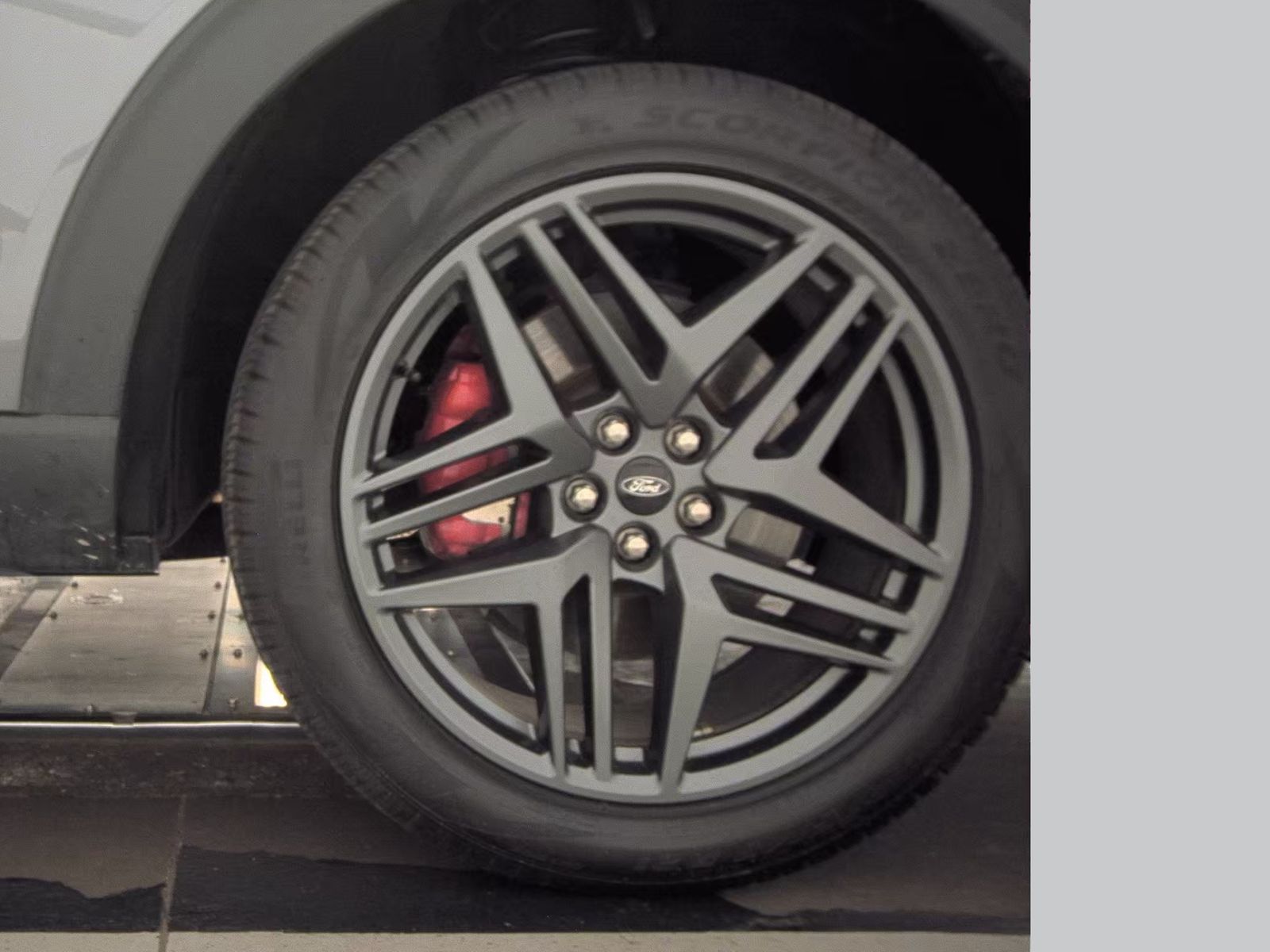 2025 Ford Explorer ST-Line AWD