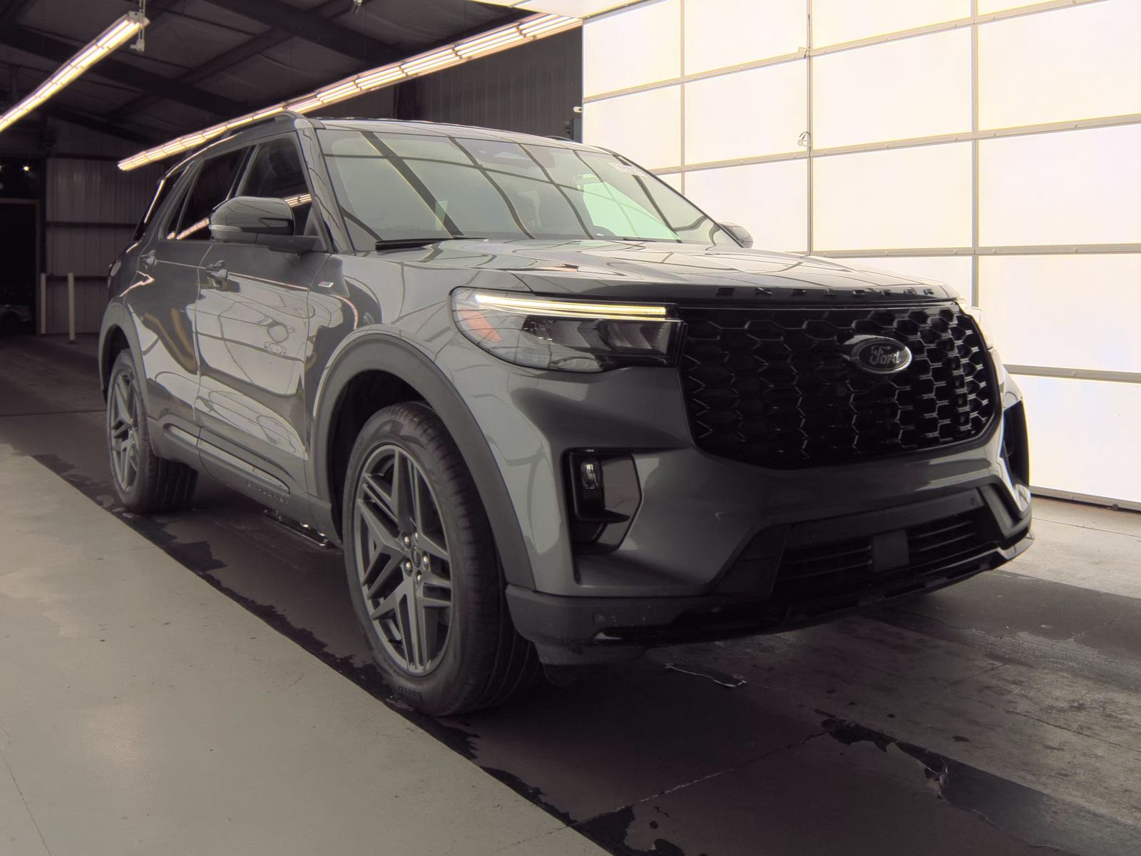 2025 Ford Explorer ST-Line AWD