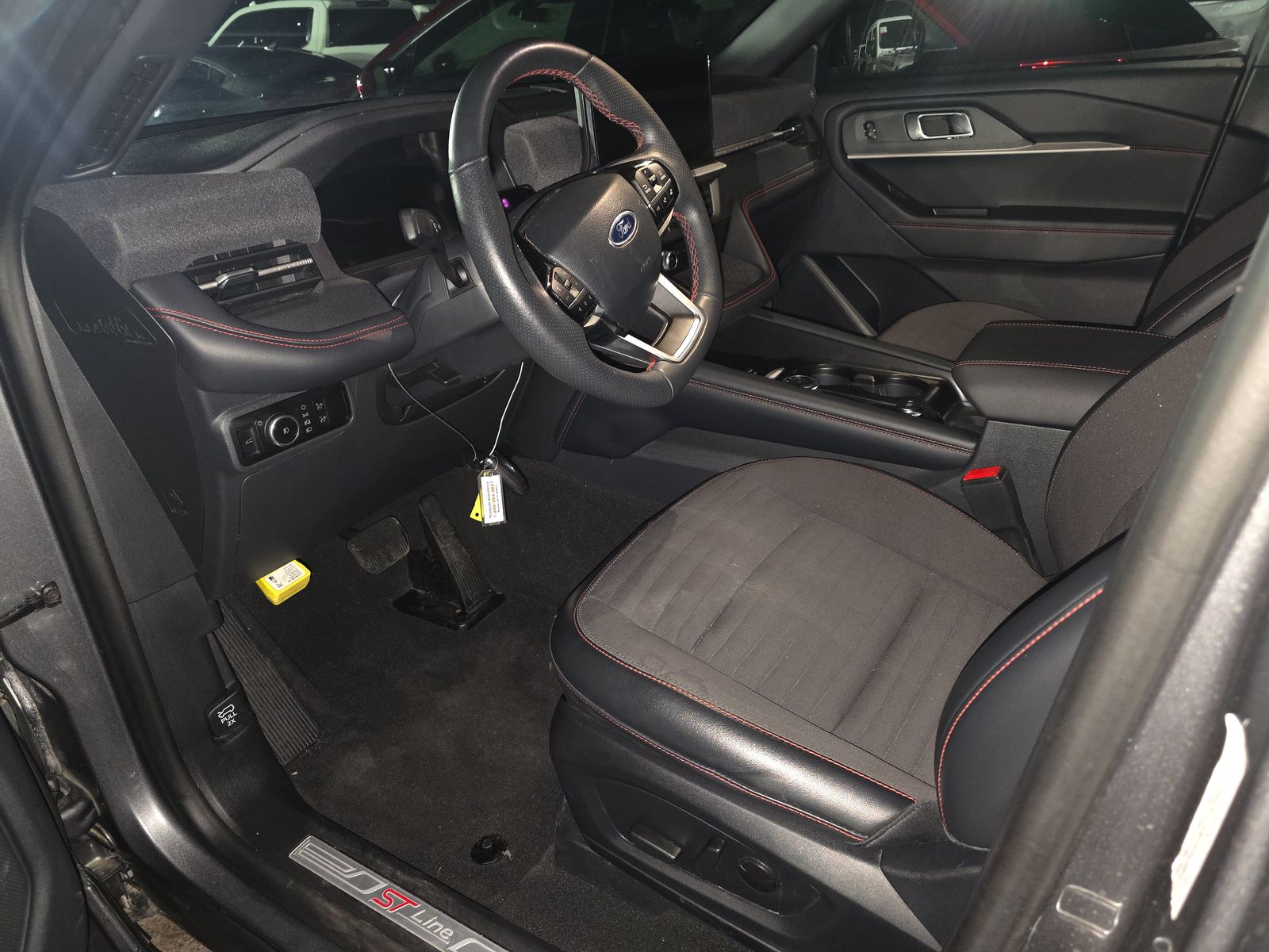 2025 Ford Explorer ST-Line AWD