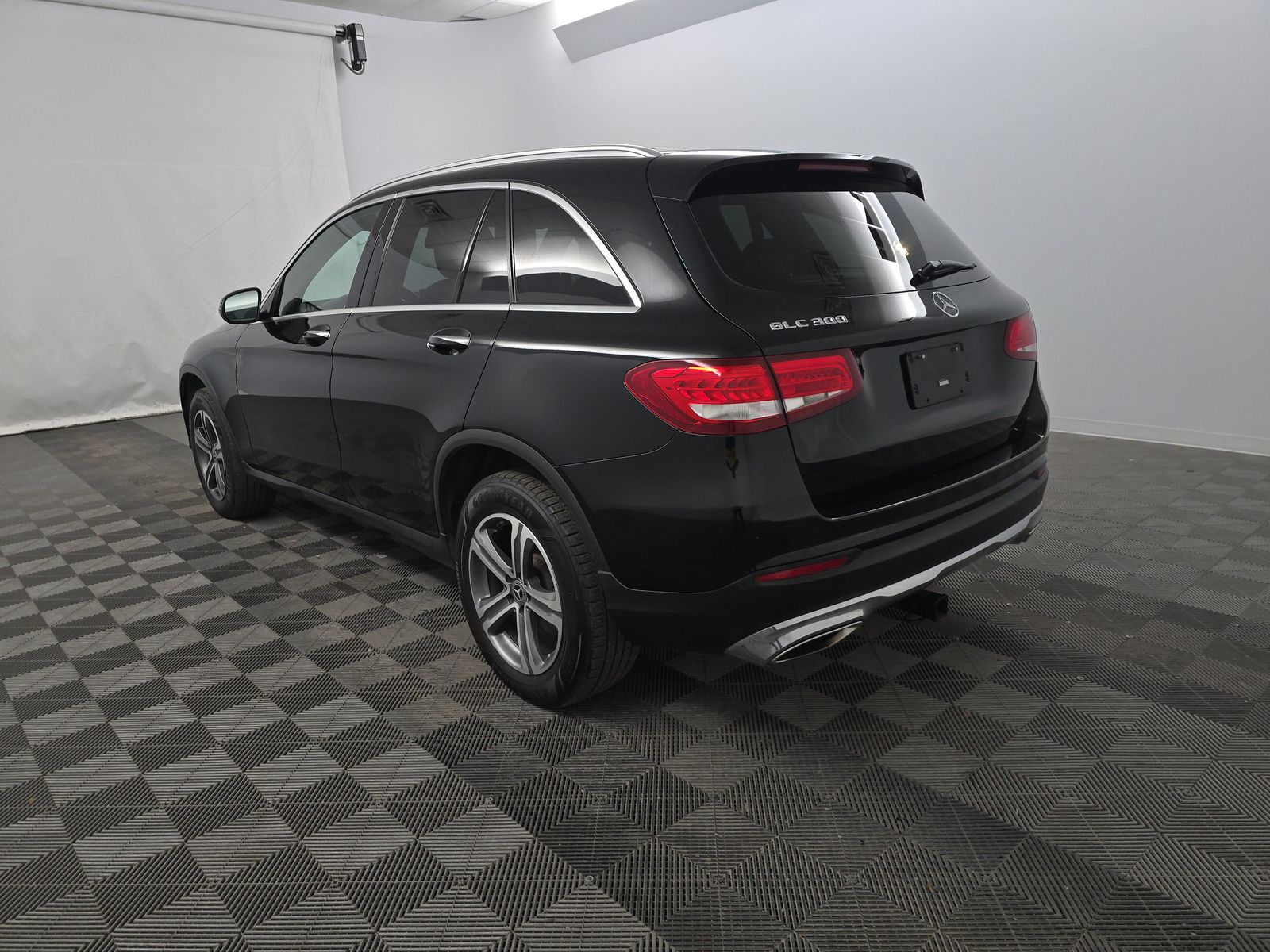 2018 Mercedes-Benz GLC GLC 300 RWD