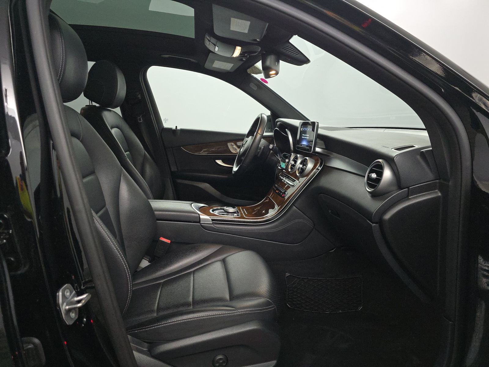 2018 Mercedes-Benz GLC GLC 300 RWD