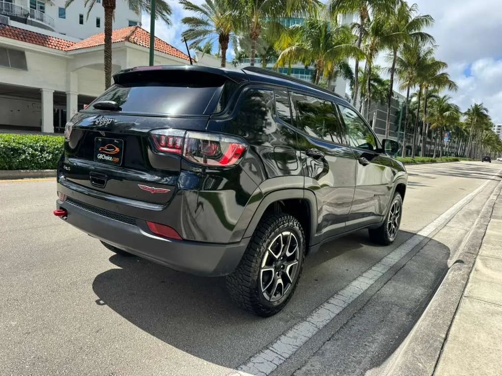 JEEP TRAILHAWK SPORT UTILITY 4D - 8