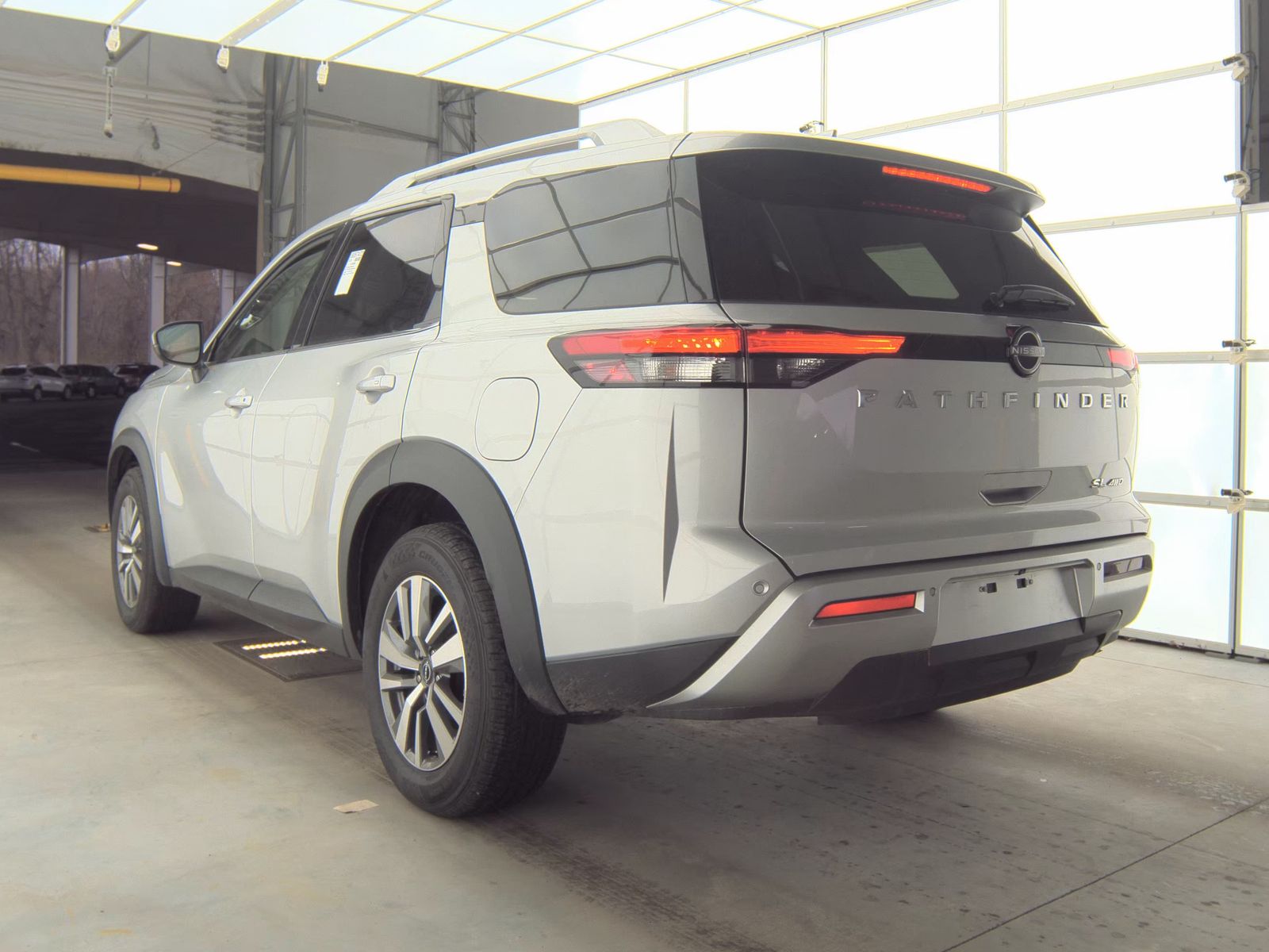 2025 Nissan Pathfinder SL AWD