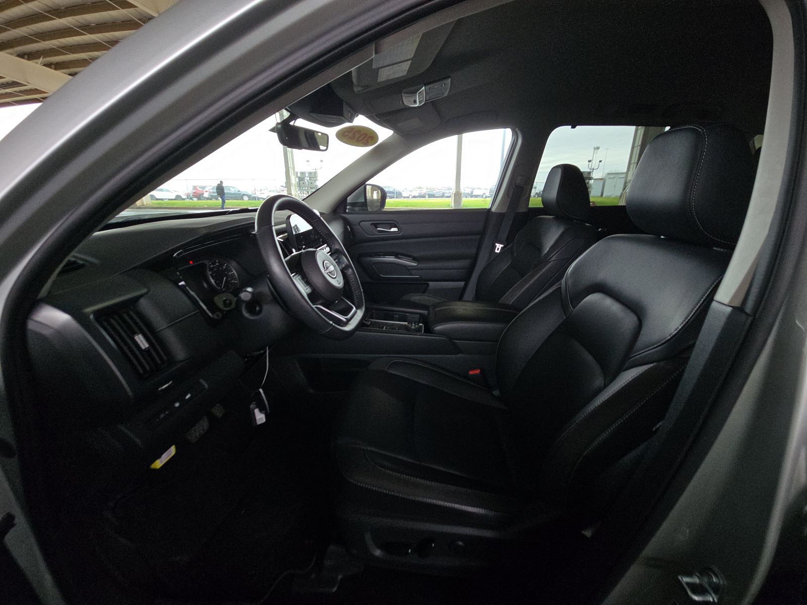 2025 Nissan Pathfinder SL AWD