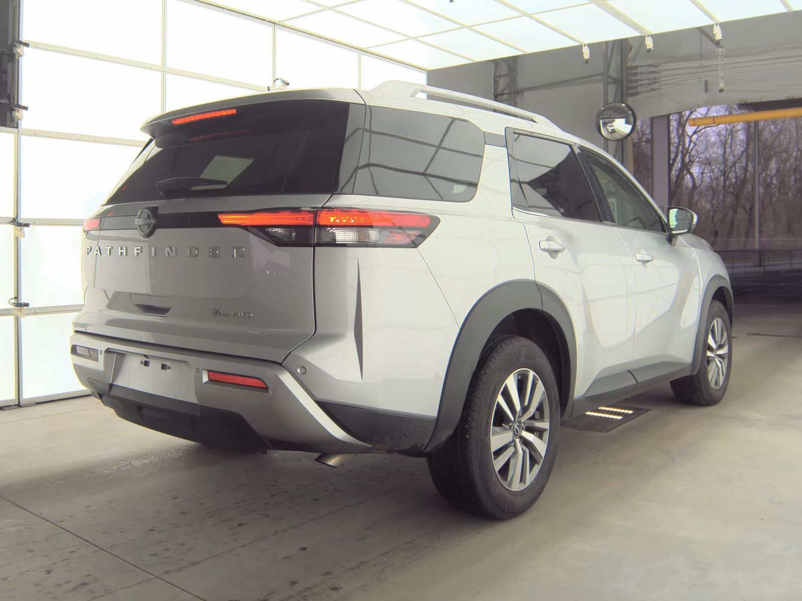 2025 Nissan Pathfinder SL AWD