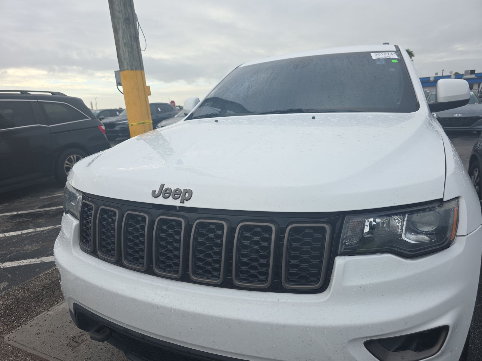 JEEP LAREDO - 3