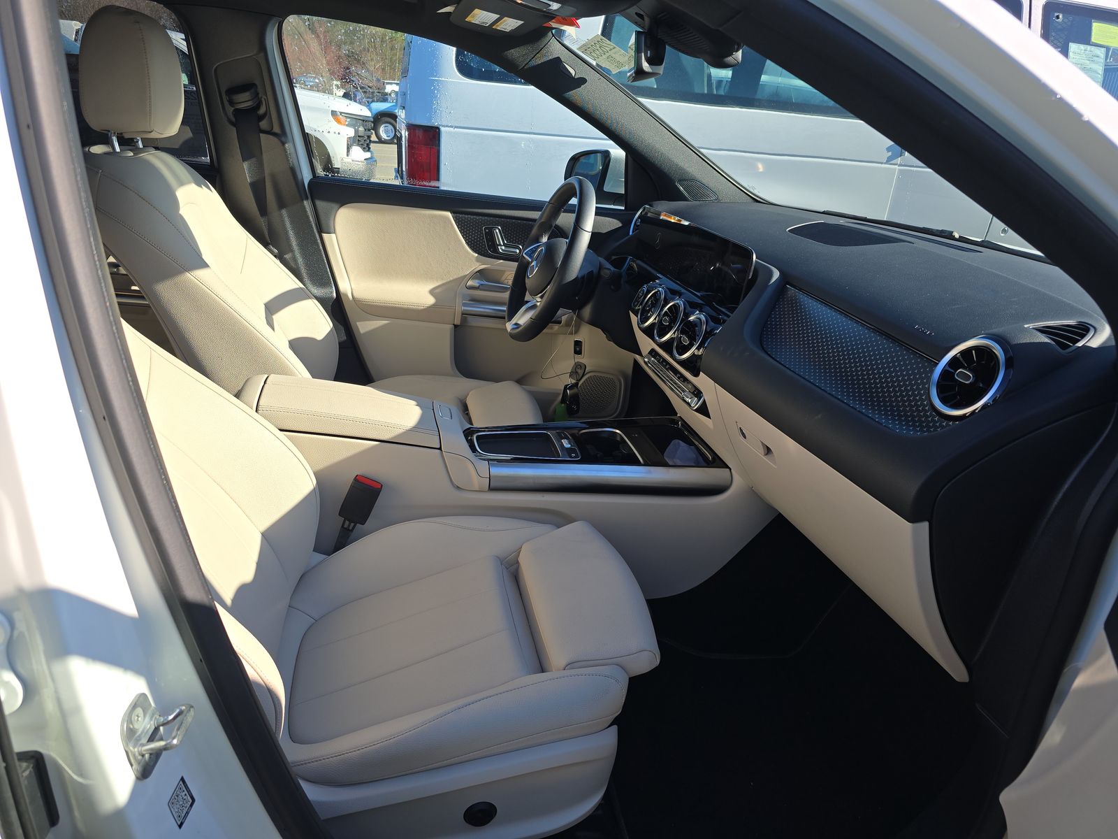 MERCEDES-BENZ GLA-CLASS - 9