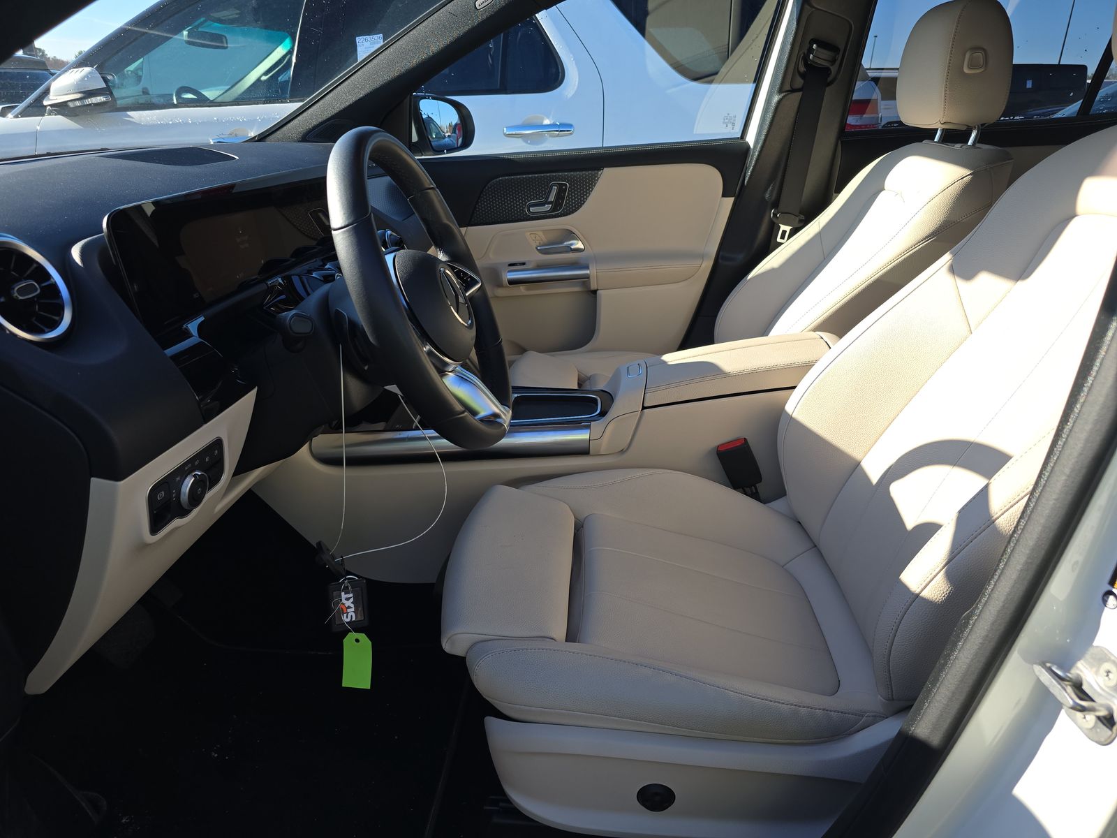 MERCEDES-BENZ GLA-CLASS - 8