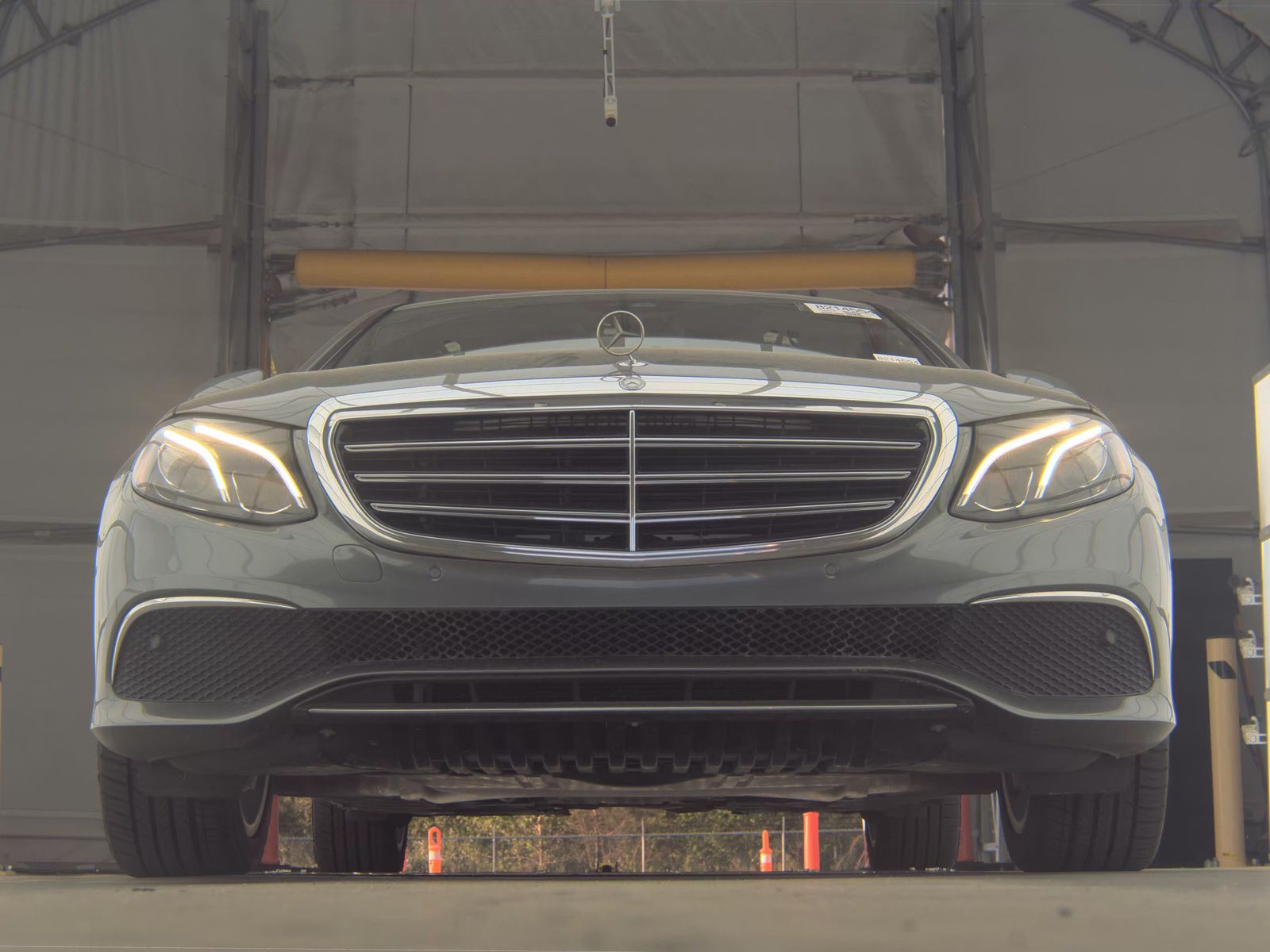 MERCEDES-BENZ E-CLASS - 4