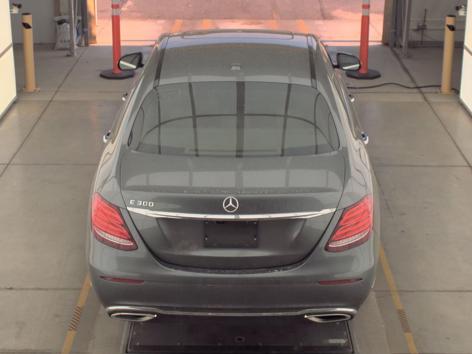 MERCEDES-BENZ E-CLASS - 7