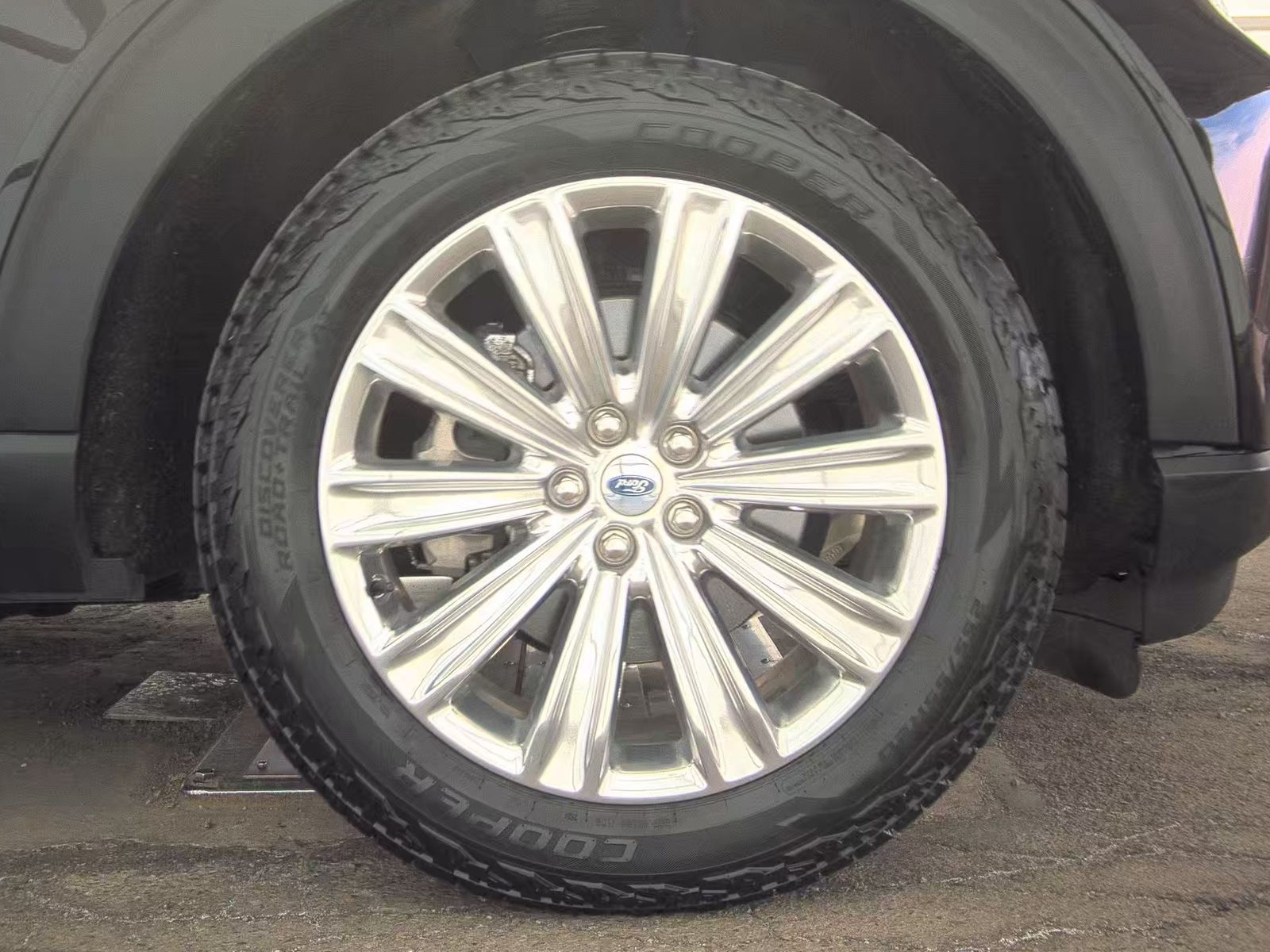 2023 Ford Explorer Limited AWD