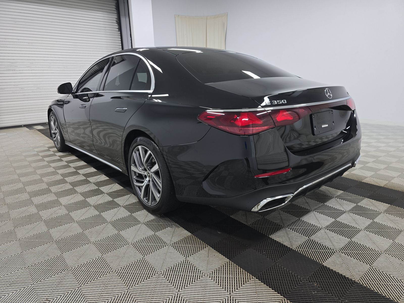 MERCEDES-BENZ E-CLASS - 7