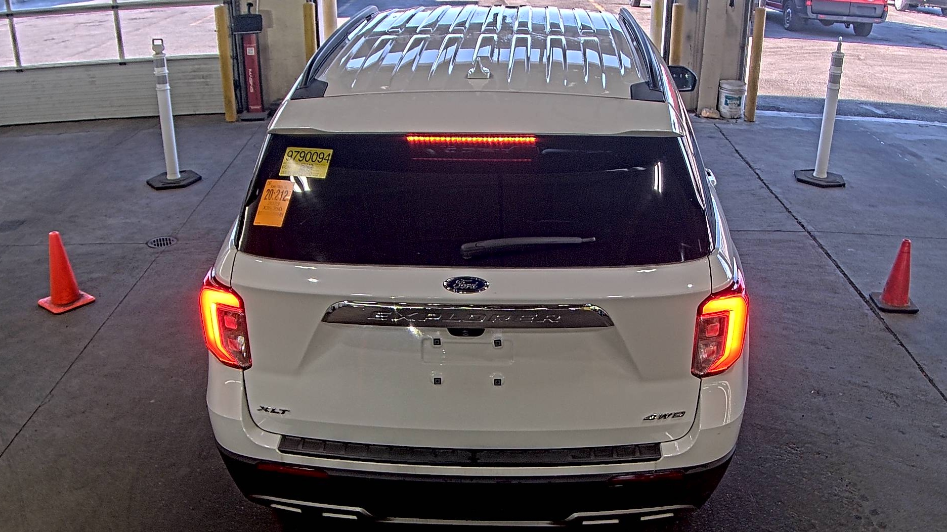 2023 Ford Explorer XLT AWD