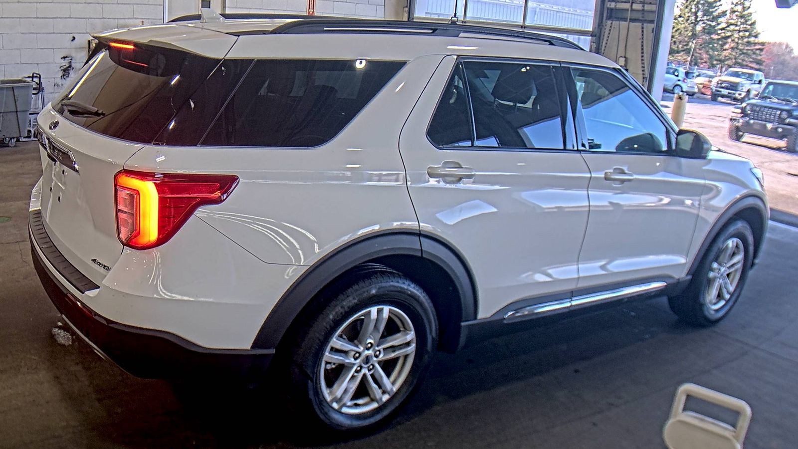 2023 Ford Explorer XLT AWD