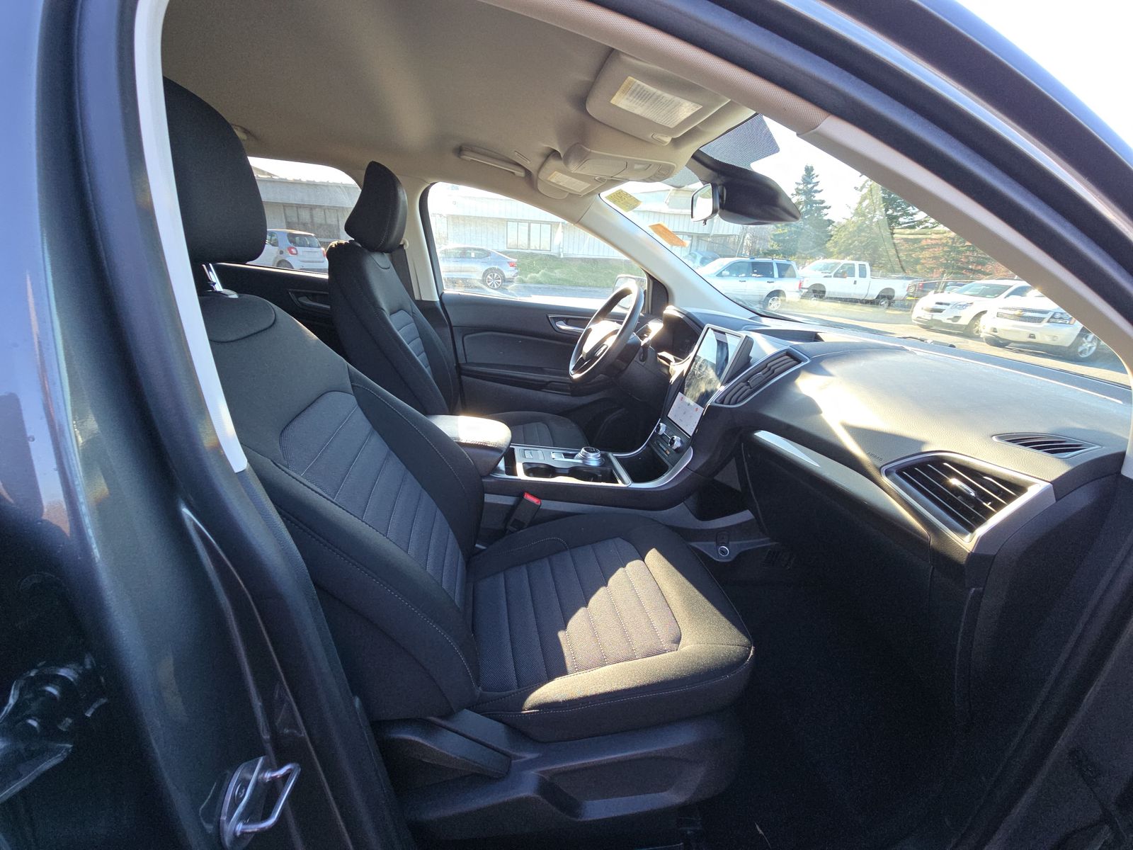 2023 Ford Edge SE AWD