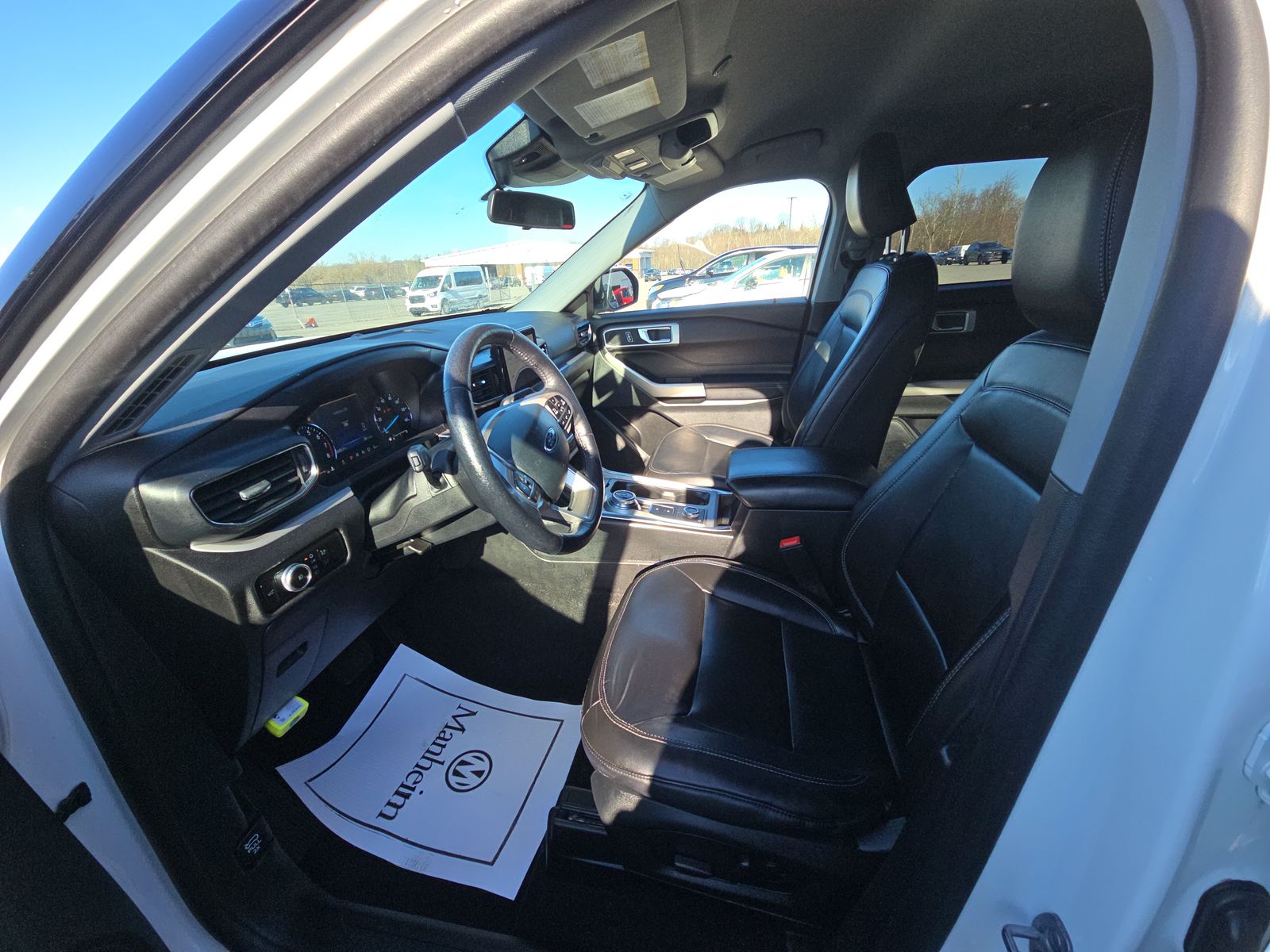 2023 Ford Explorer XLT AWD