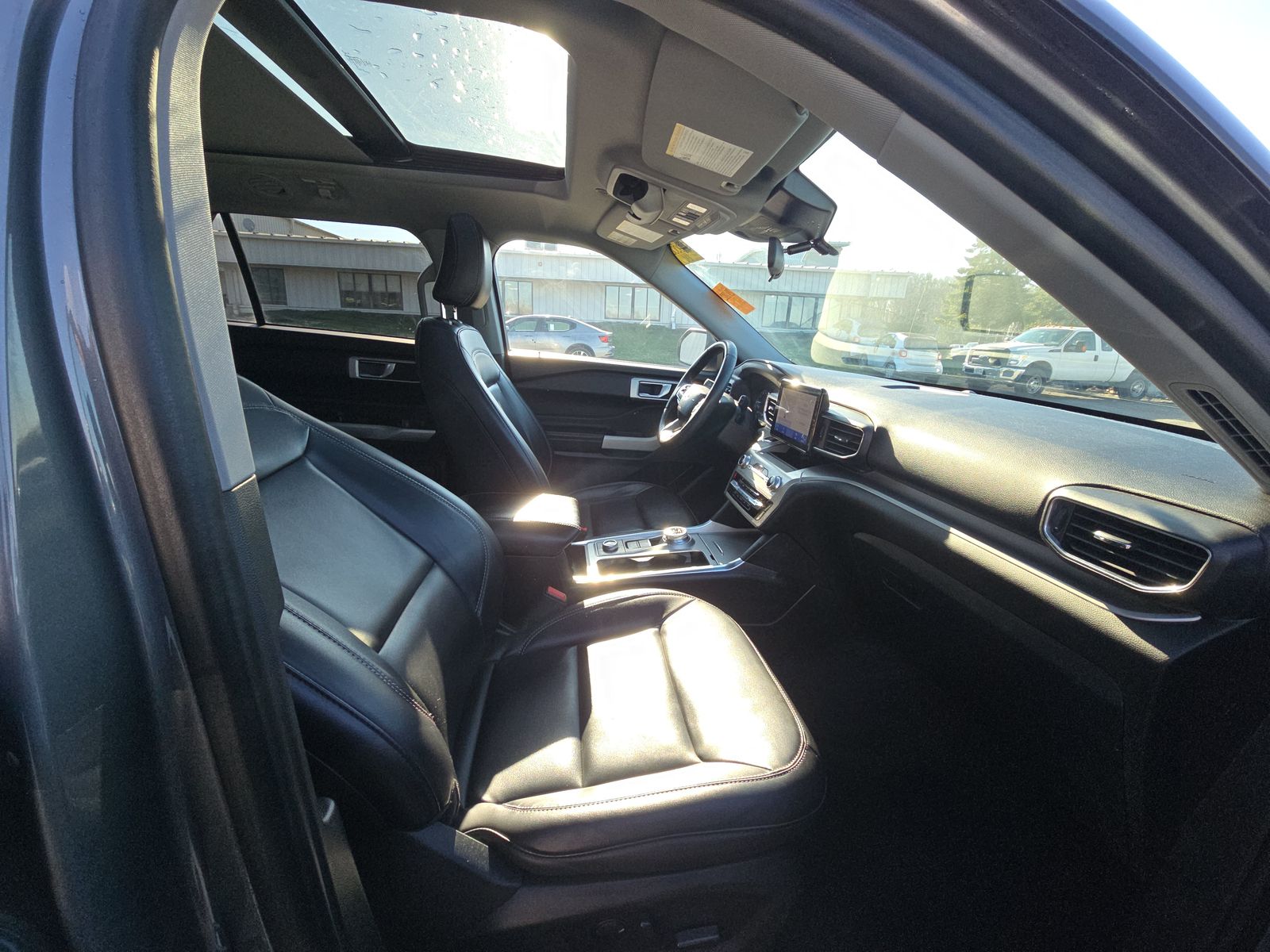 2022 Ford Explorer XLT AWD