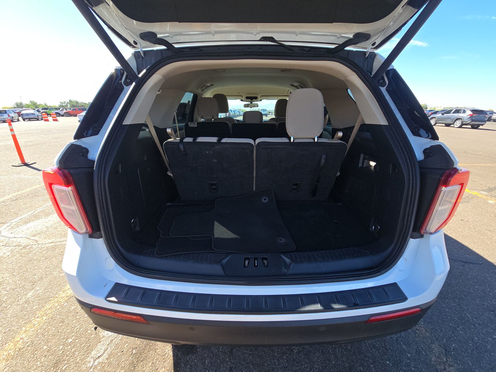 2022 Ford Explorer XLT AWD