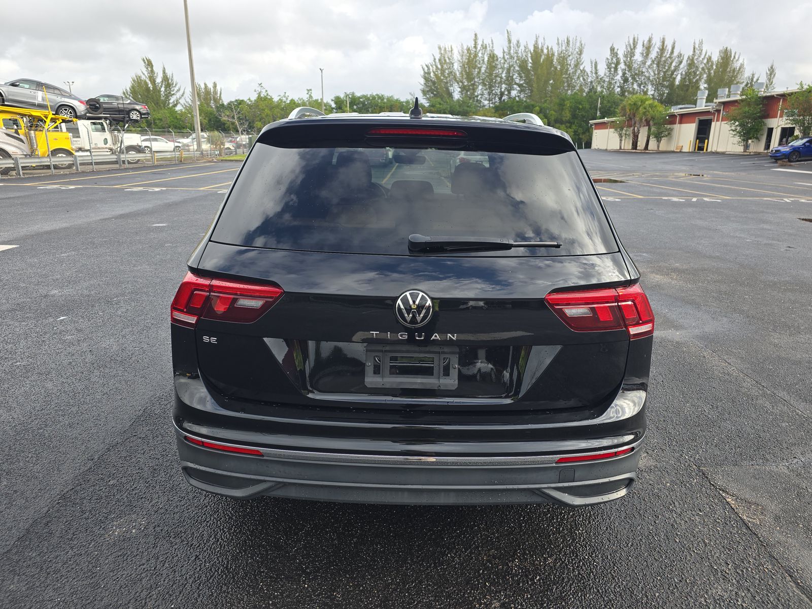 2024 Volkswagen Tiguan 2.0T SE FWD