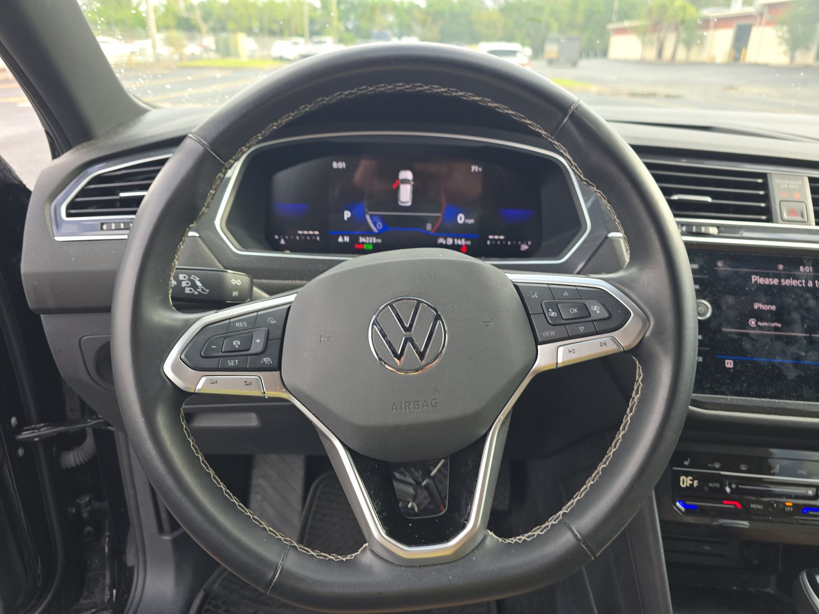 2024 Volkswagen Tiguan 2.0T SE FWD