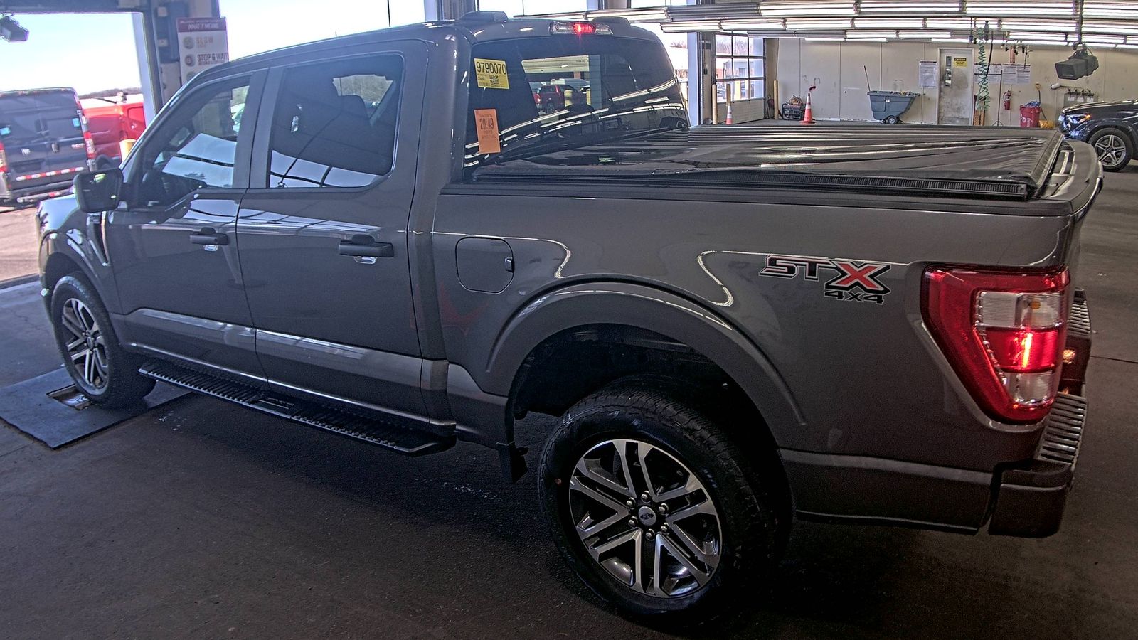 2023 Ford F-150 XL AWD