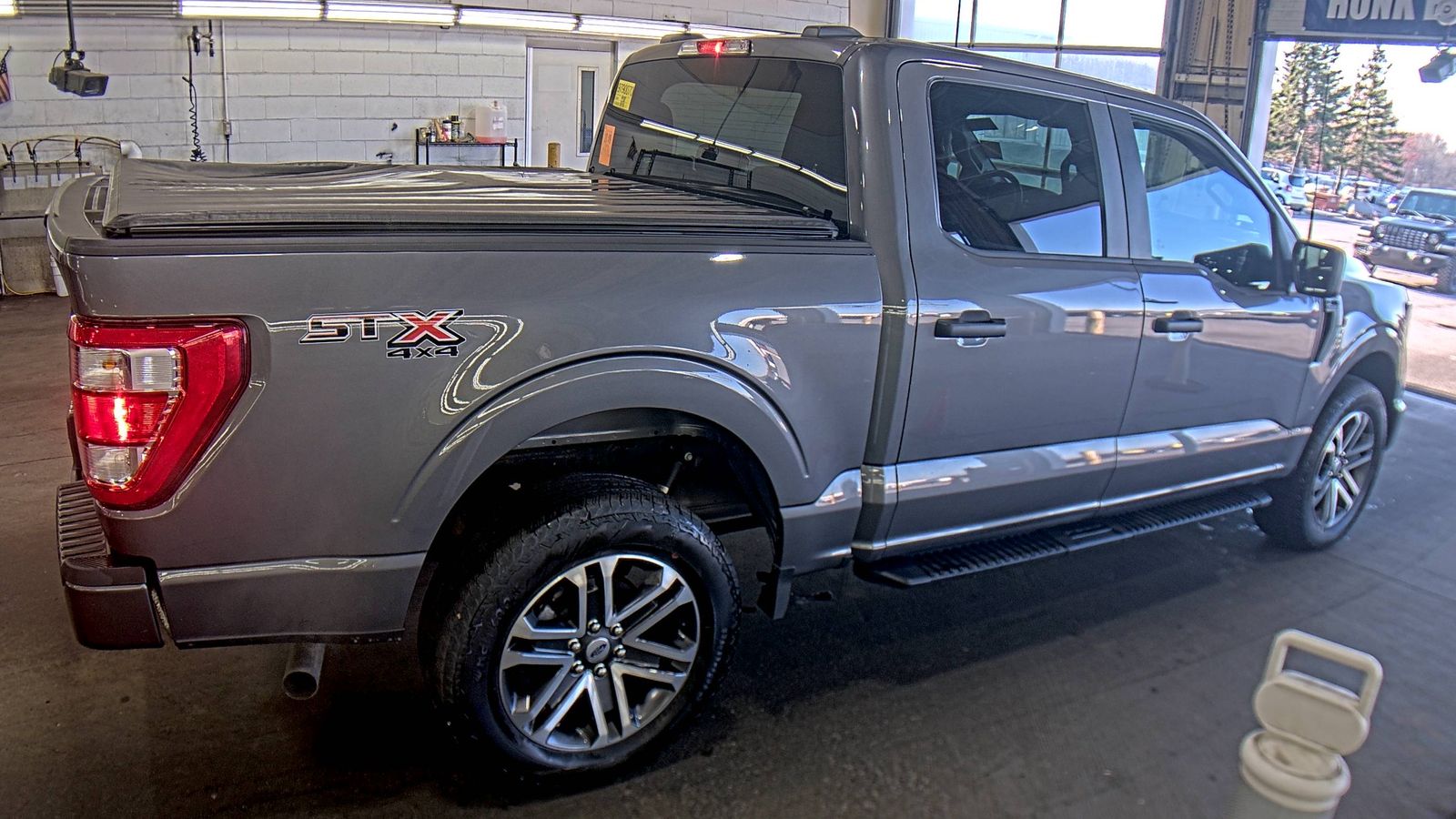 2023 Ford F-150 XL AWD