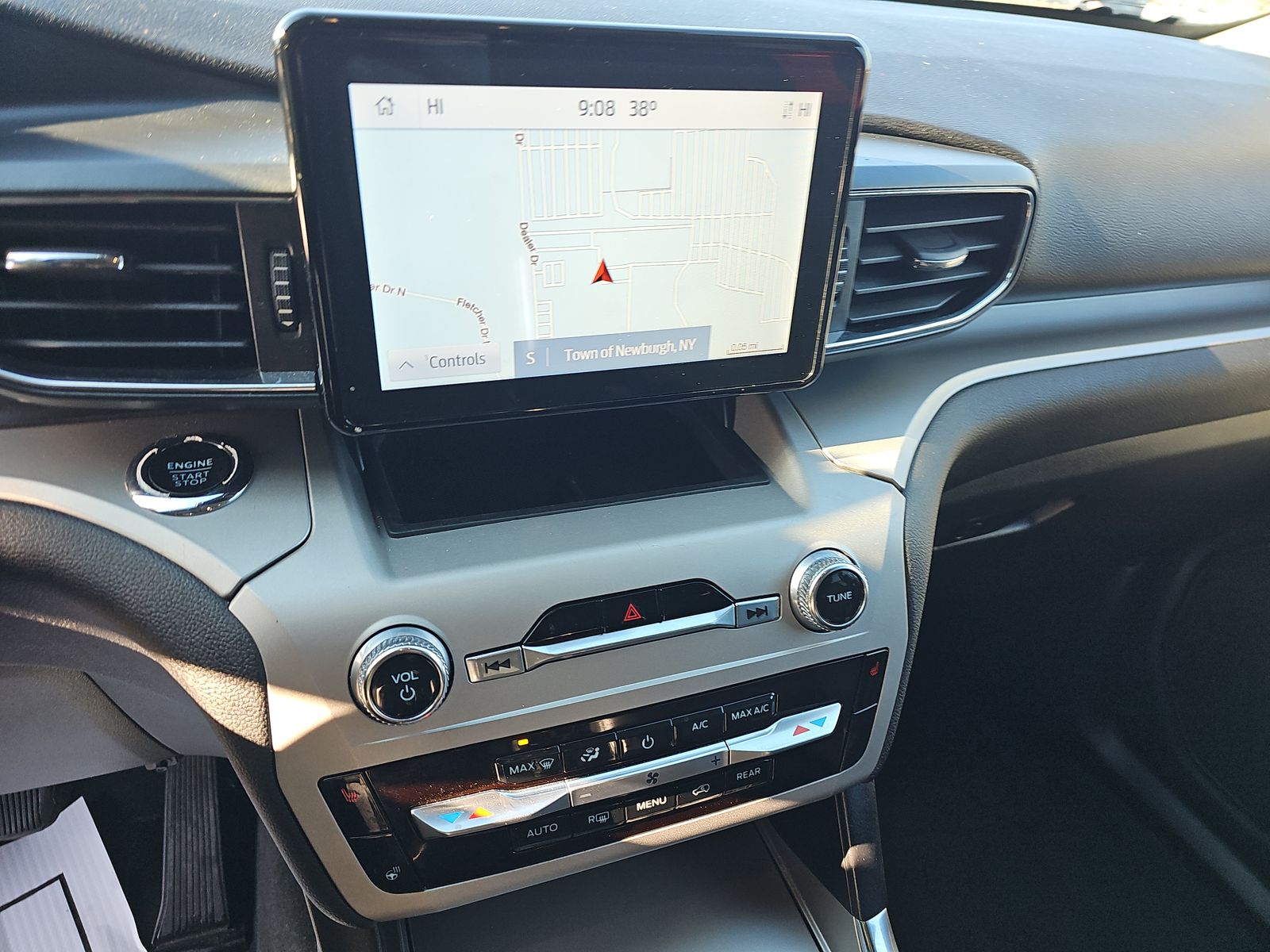 2022 Ford Explorer XLT AWD