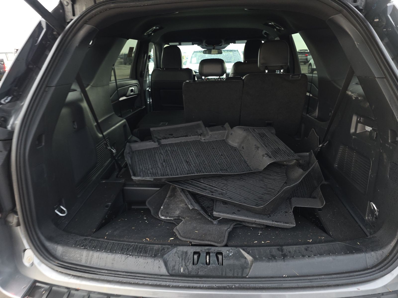 2025 Ford Explorer ST-Line AWD