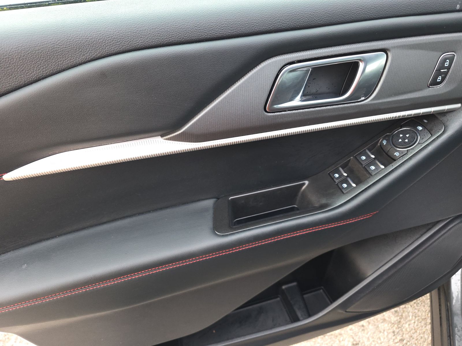 2025 Ford Explorer ST-Line AWD