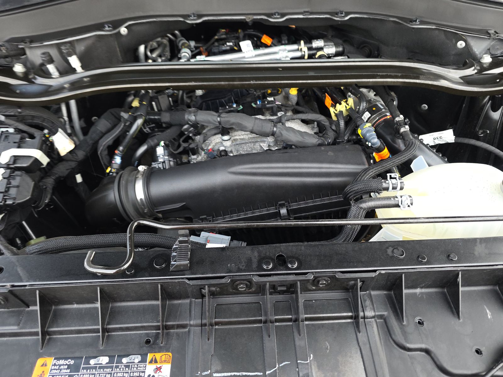 2025 Ford Explorer ST-Line AWD