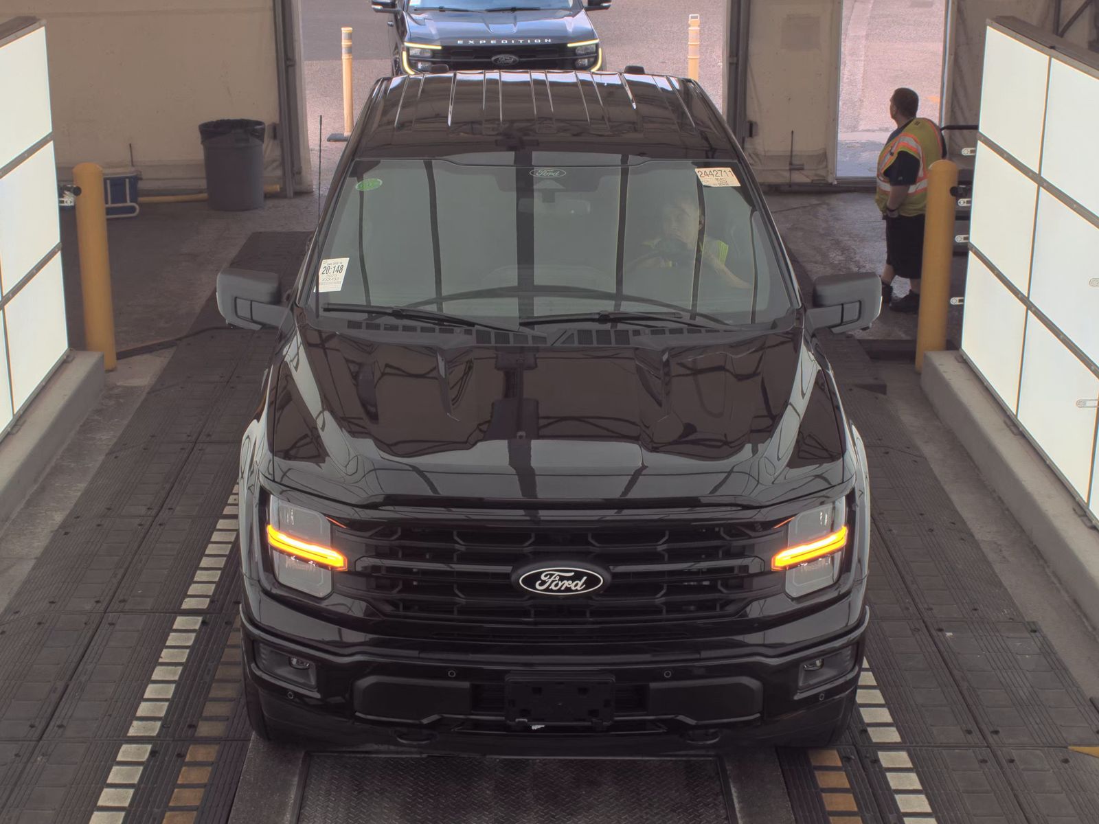 2025 Ford F-150 Hybrid XLT AWD