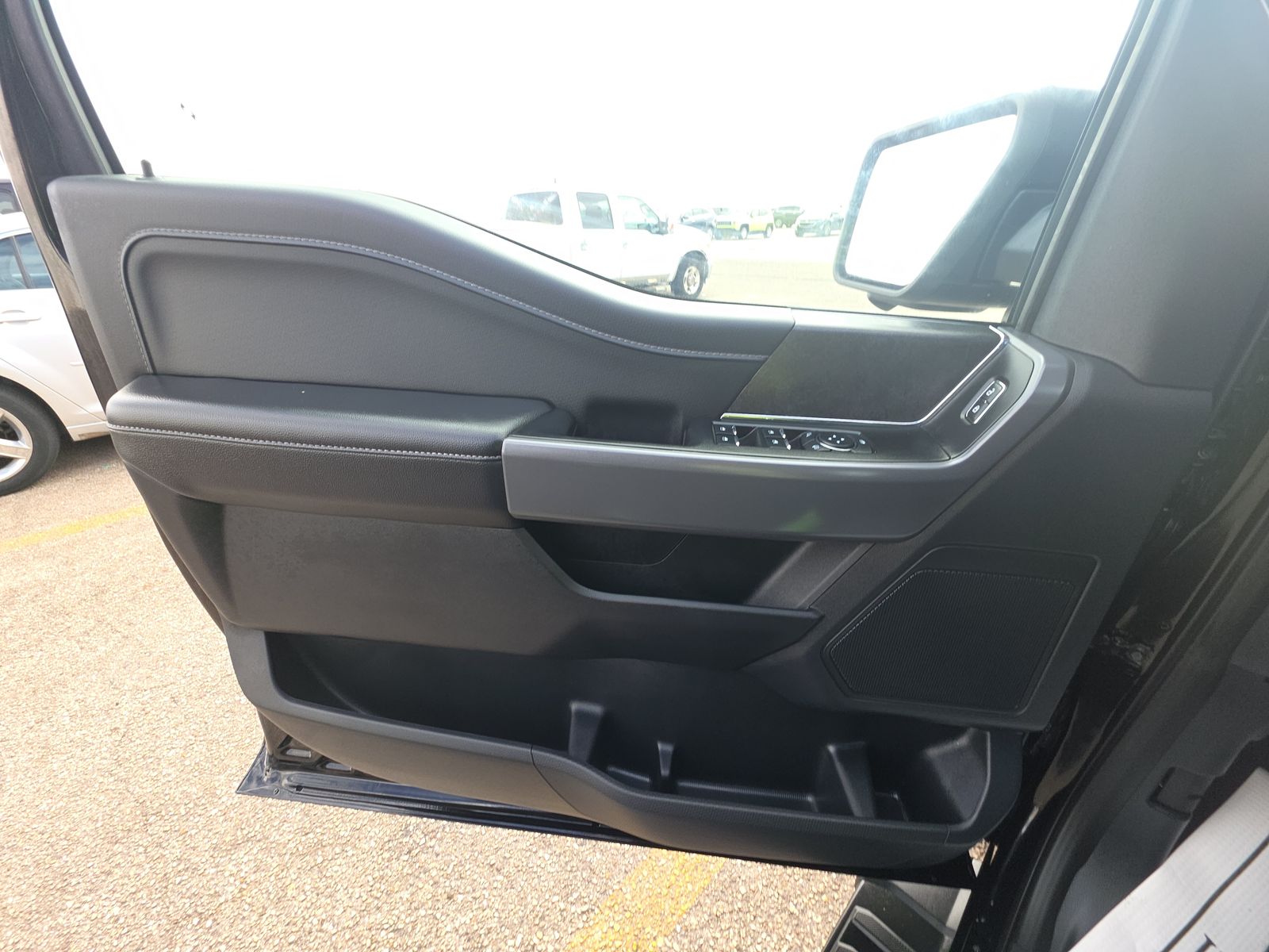 2025 Ford F-150 Hybrid XLT AWD